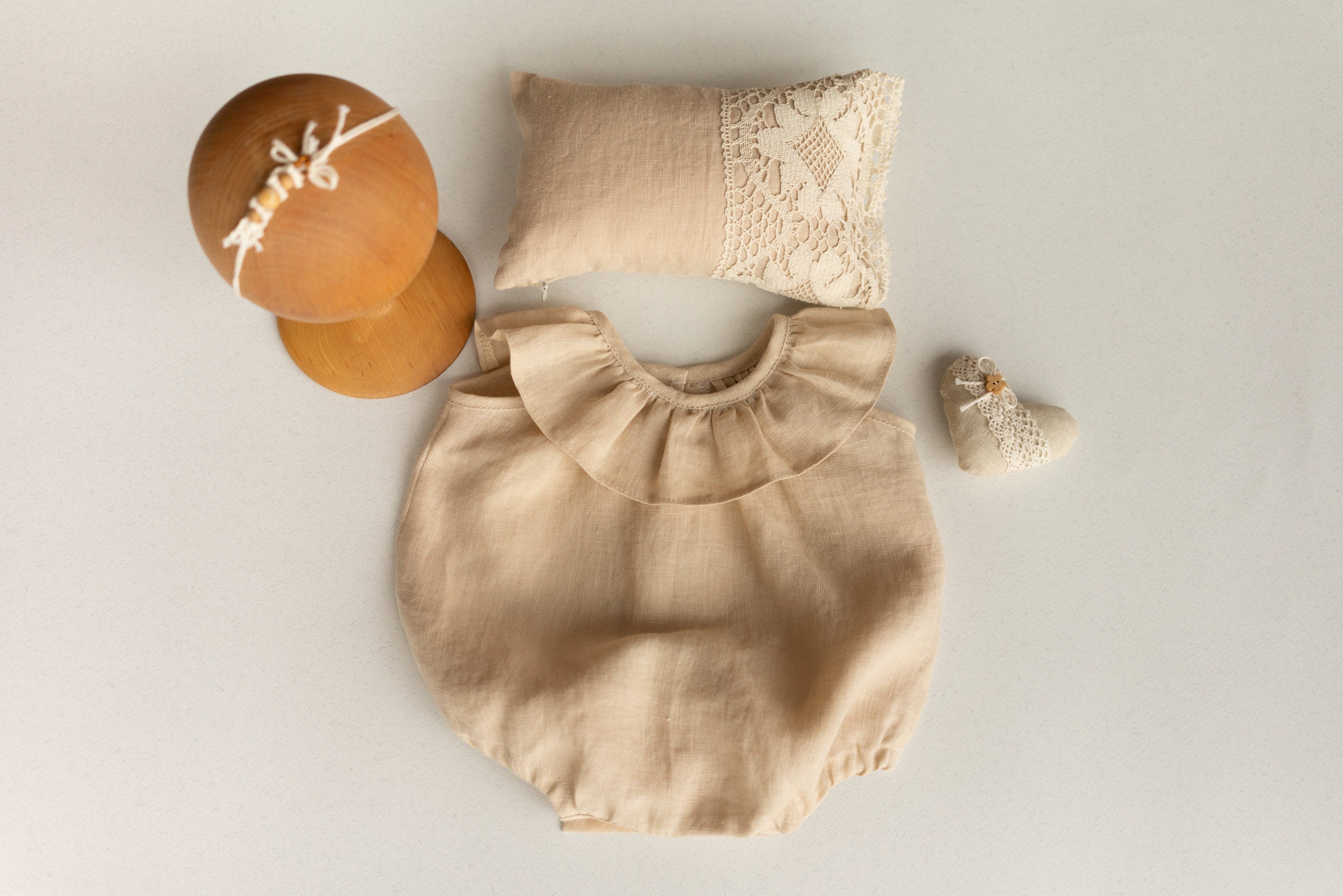 Baby Girl Linen Romper with Newborn Posing Pillow, Linen Baby Romper, Newborn Girl Coming Home outfit, Newborn Photography Outfit Girl