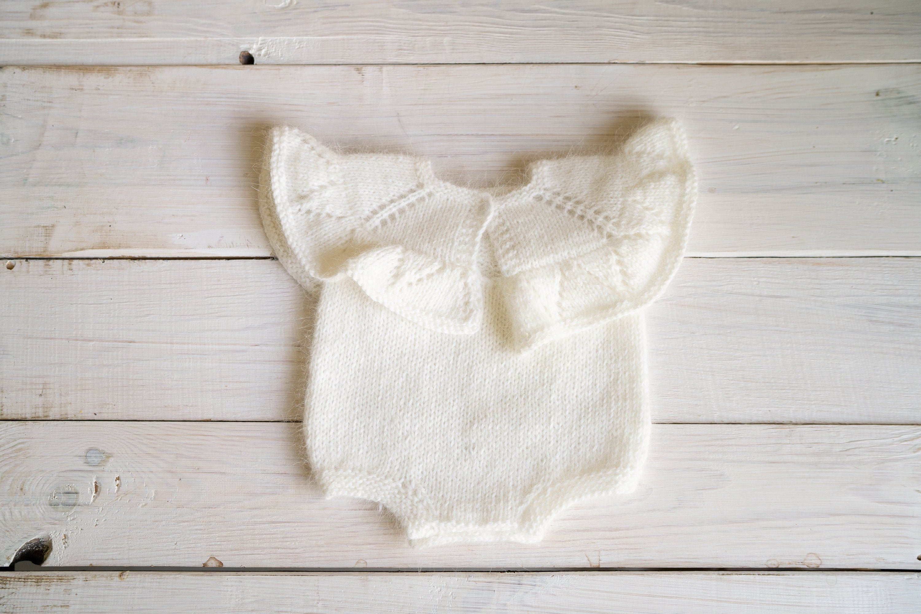 Newborn Knitted Romper for Girl with Bow Headband and Knit Socks, Newborn Girl Coming Home Outfit,Newborn Knitted Outfit,Newborn Photo Props