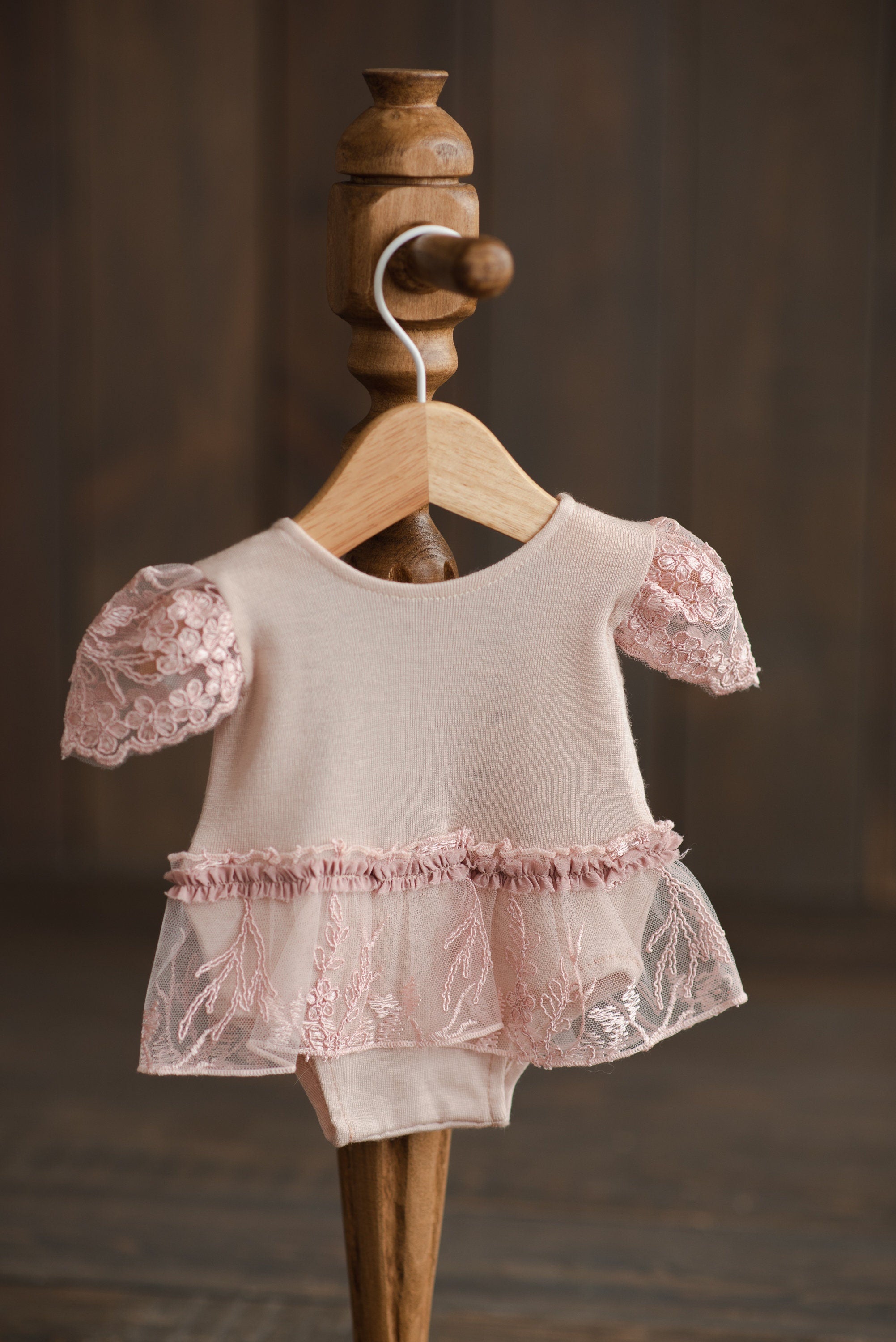 Newborn Romper for Girl, Girl Newborn Photography Props, Newborn Girl Romper, Newborn Coming Home Outfit for Girl, Rustic Baby Girl Romper