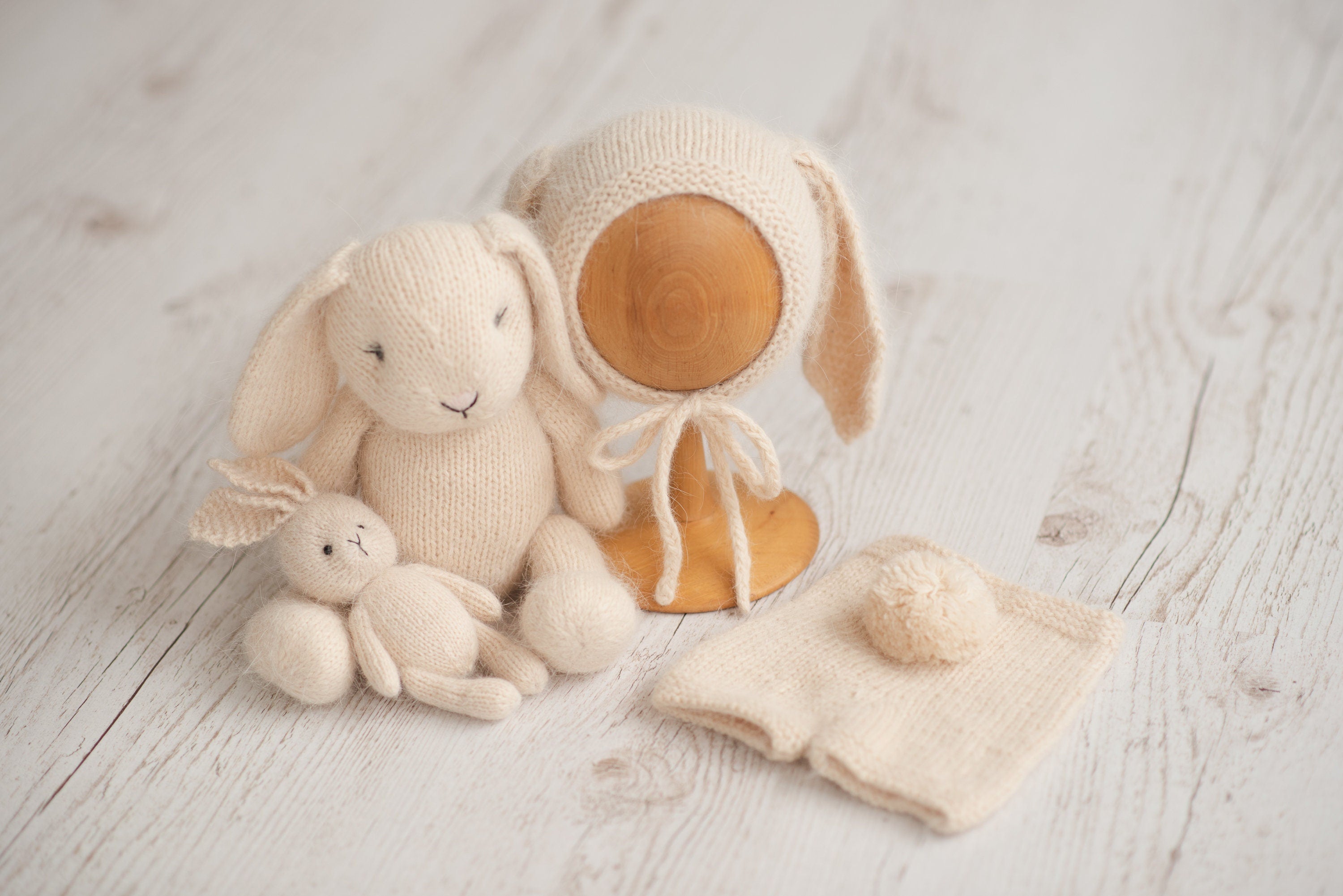 Angora Wool Knitted Baby Shorts with Bunny Tail – Newborn Rabbit Outfit Prop
