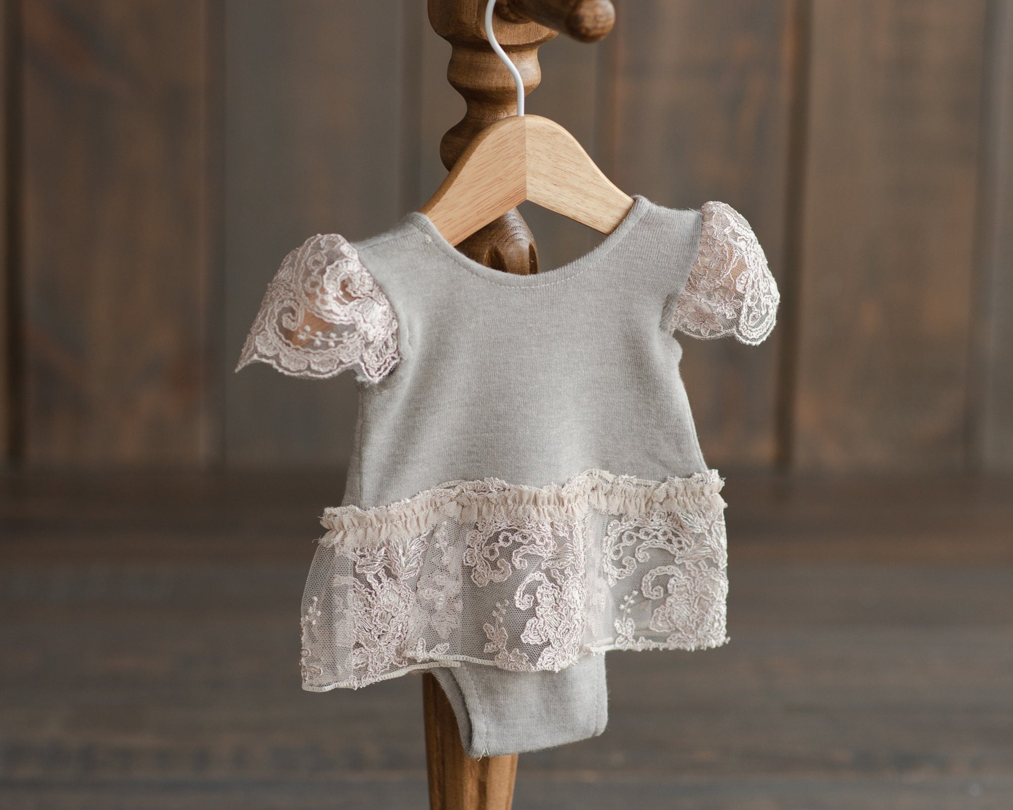 Newborn Romper for Girl, Girl Newborn Photography Props, Newborn Girl Romper, Newborn Coming Home Outfit for Girl, Rustic Baby Girl Romper