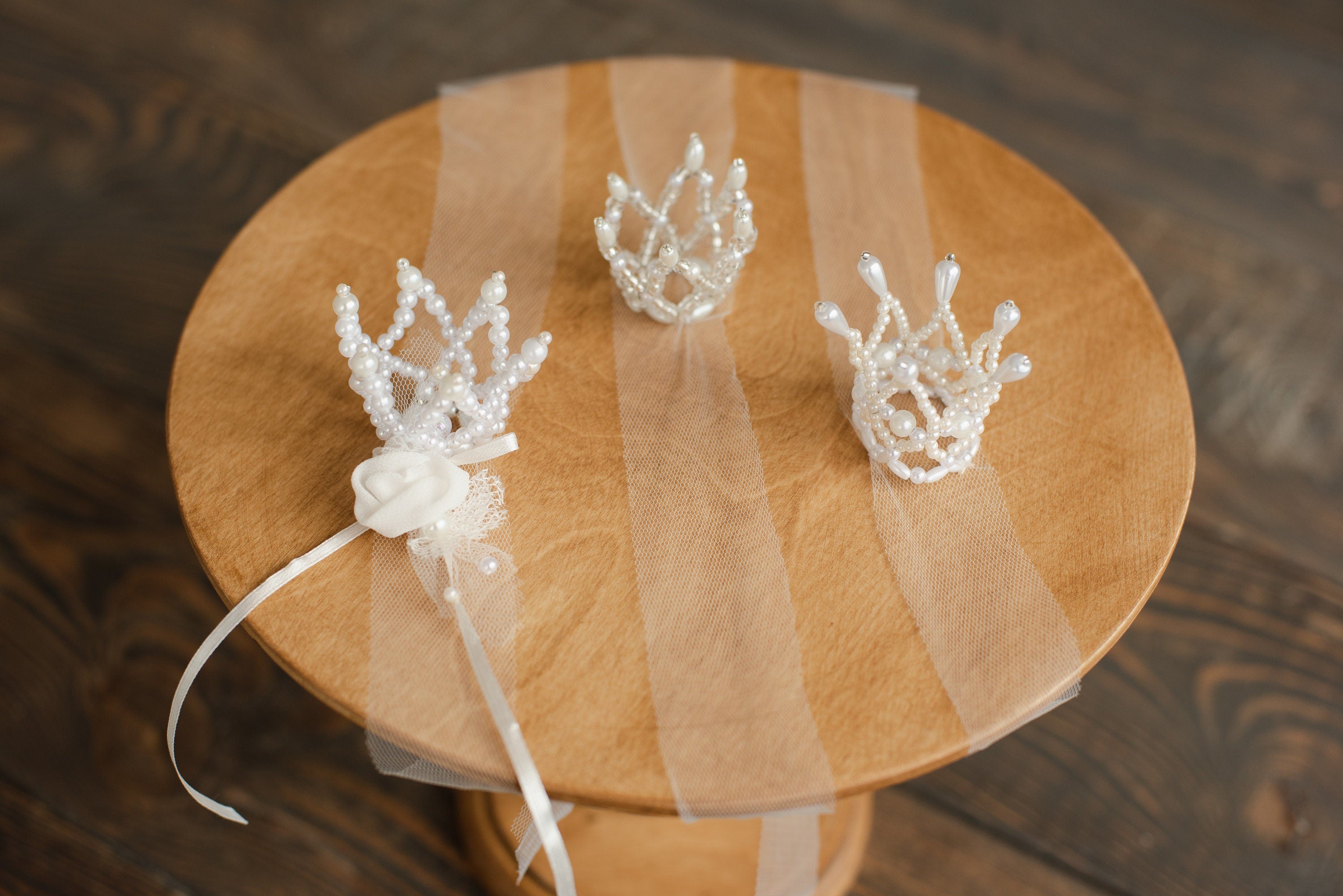 Newborn Crown Headband Girl, Newborn Headband for Photography, Newborn girl headband with pearl, Newborn photography prop, Newborn Tieback