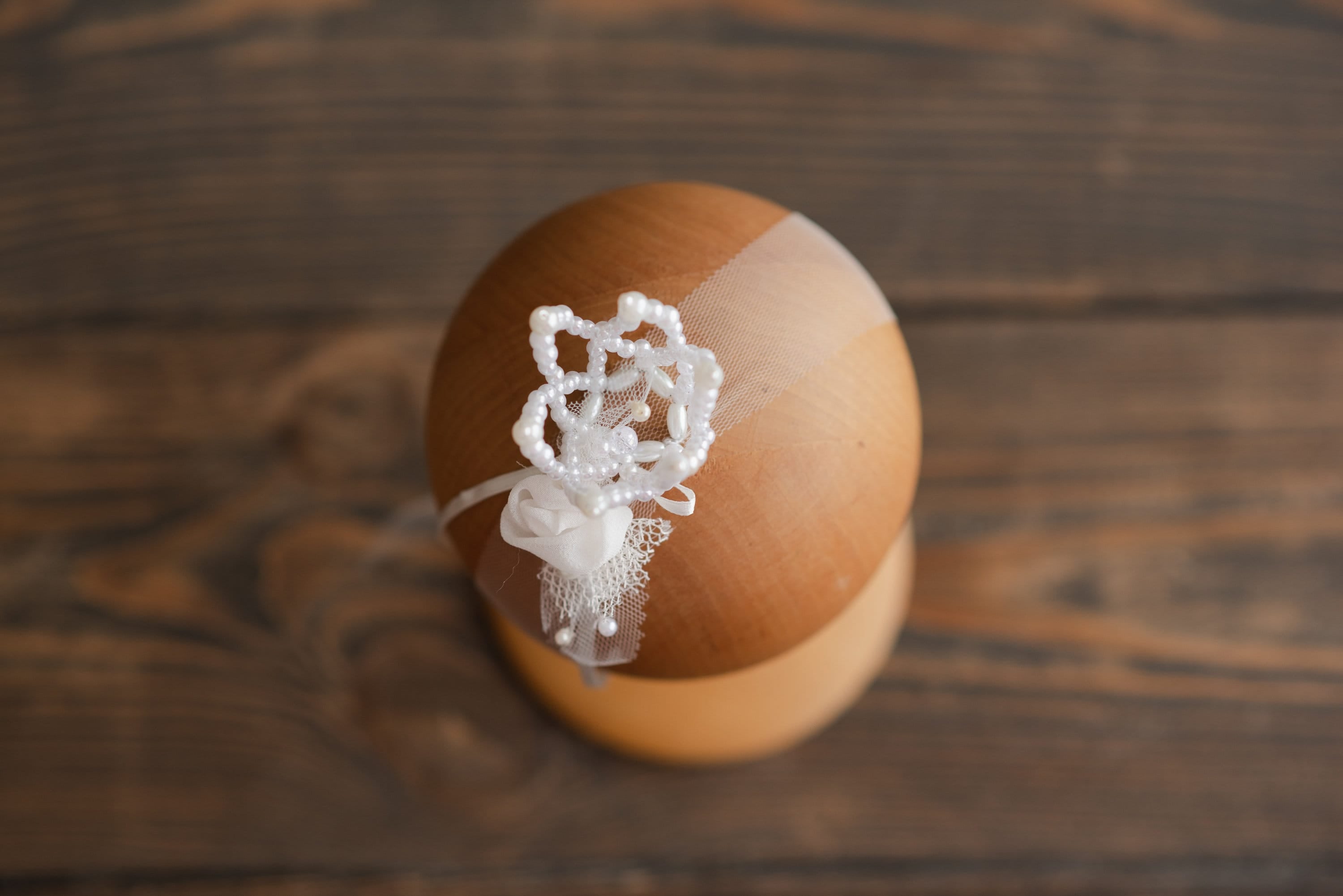 Newborn Crown Headband Girl, Newborn Headband for Photography, Newborn girl headband with pearl, Newborn photography prop, Newborn Tieback