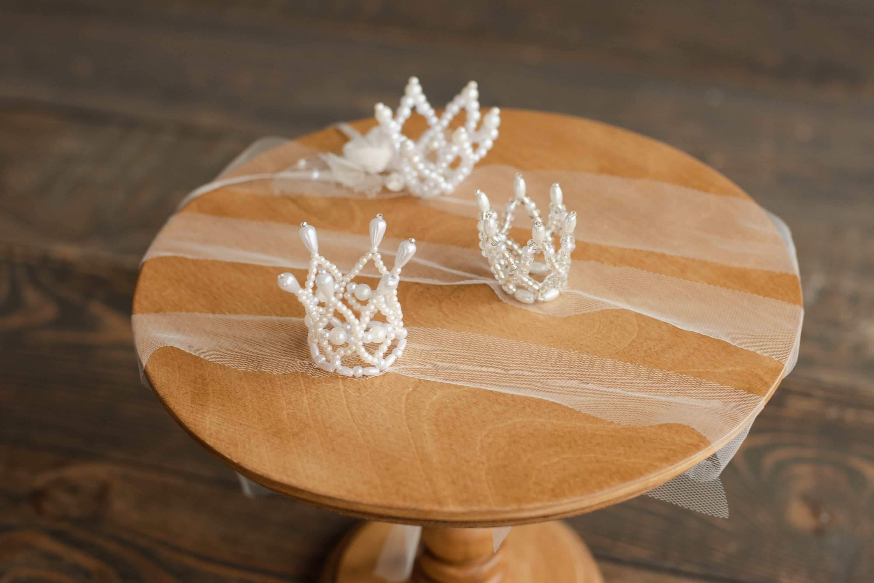 Newborn Crown Headband Girl, Newborn Headband for Photography, Newborn girl headband with pearl, Newborn photography prop, Newborn Tieback