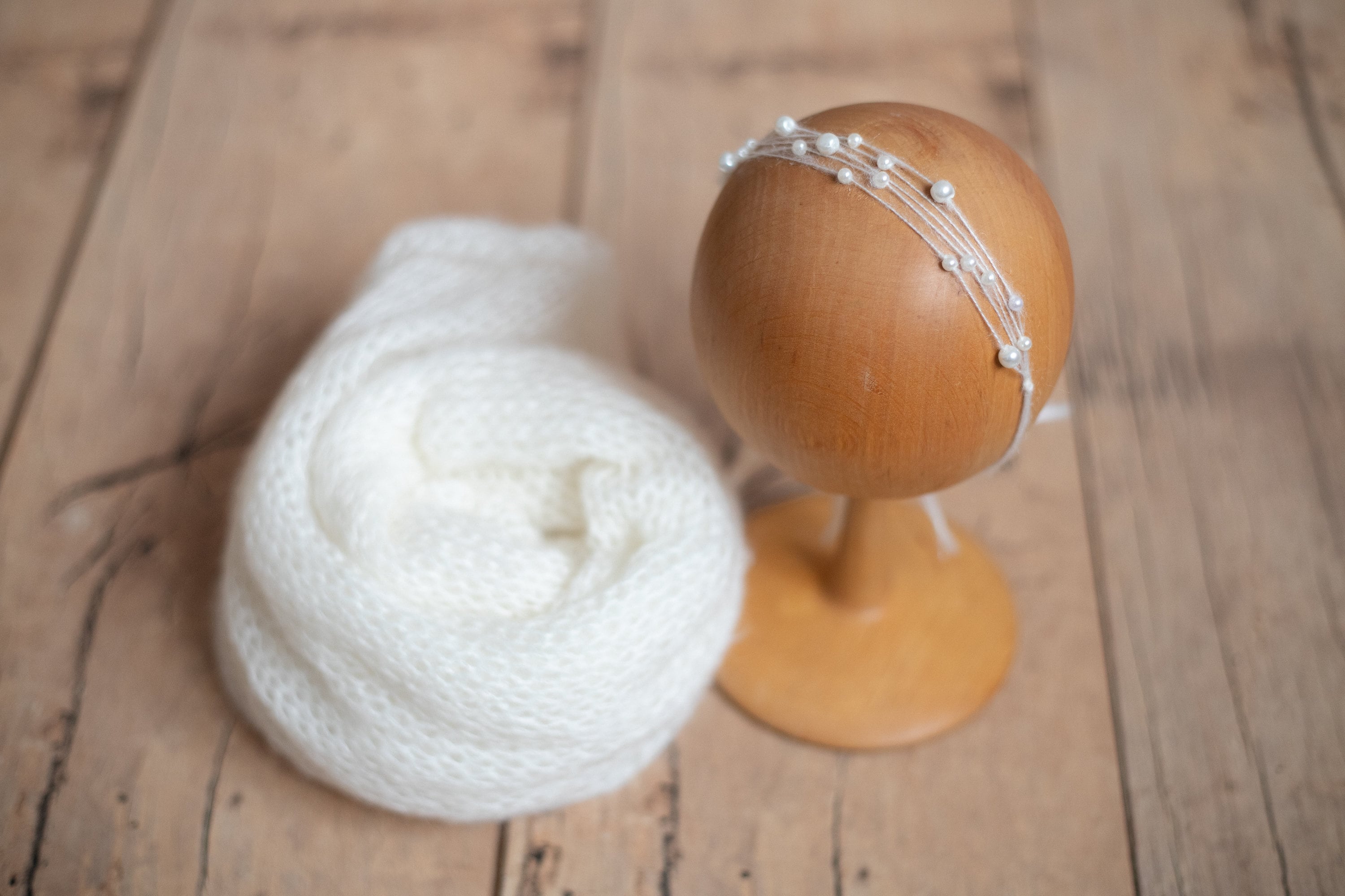 Newborn Beaded Headband Girl, Newborn Headband for Photography, Newborn Tieback, Newborn girl headband with pearl, Newborn photography prop