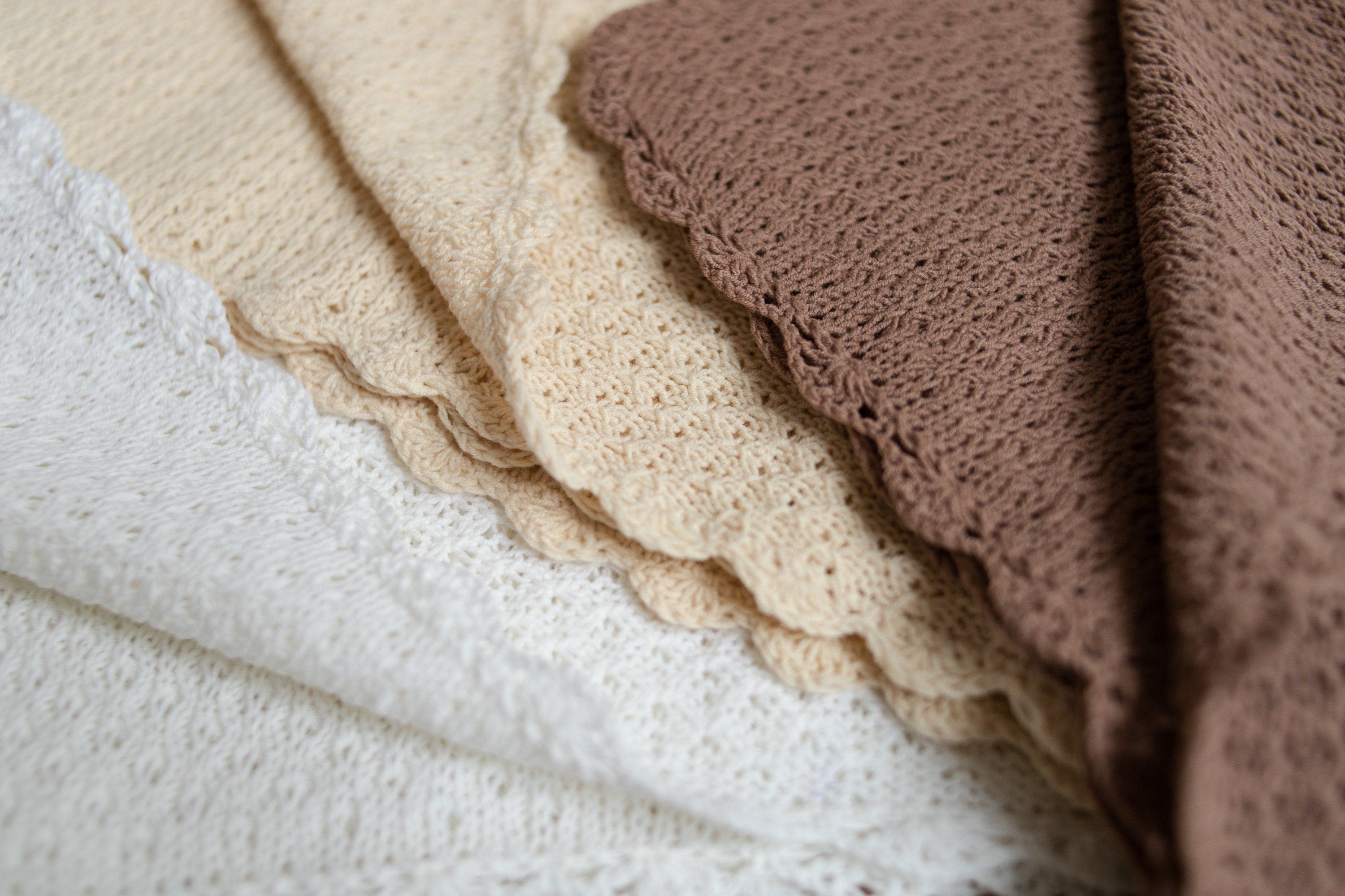 White Newborn Crochet Romper and Bonnet Set, Newborn Knitted Outfit, Newborn Knitted Blanket, Newborn Photography props, Baby Girl Romper