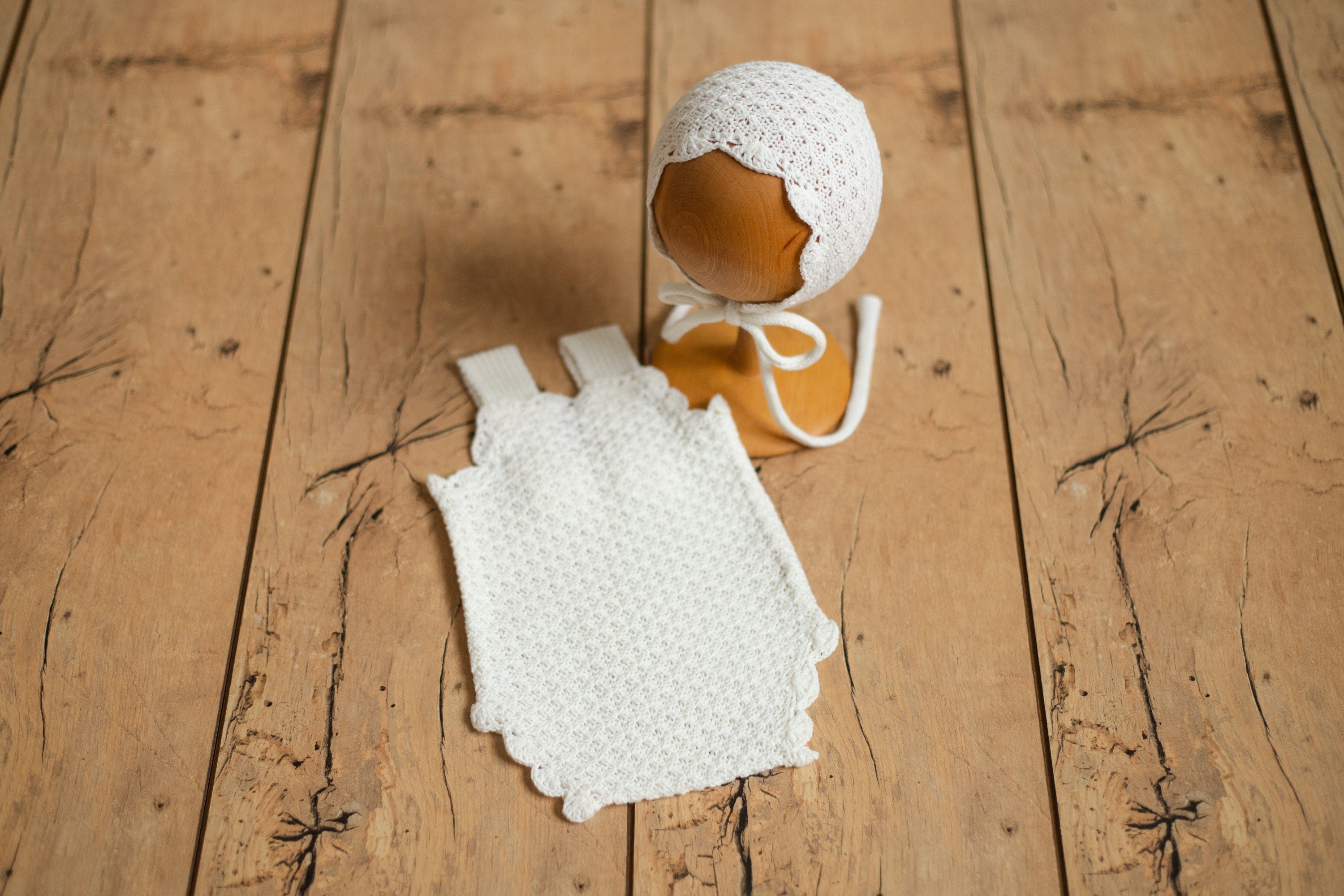 White Newborn Crochet Romper and Bonnet Set, Newborn Knitted Outfit, Newborn Knitted Blanket, Newborn Photography props, Baby Girl Romper
