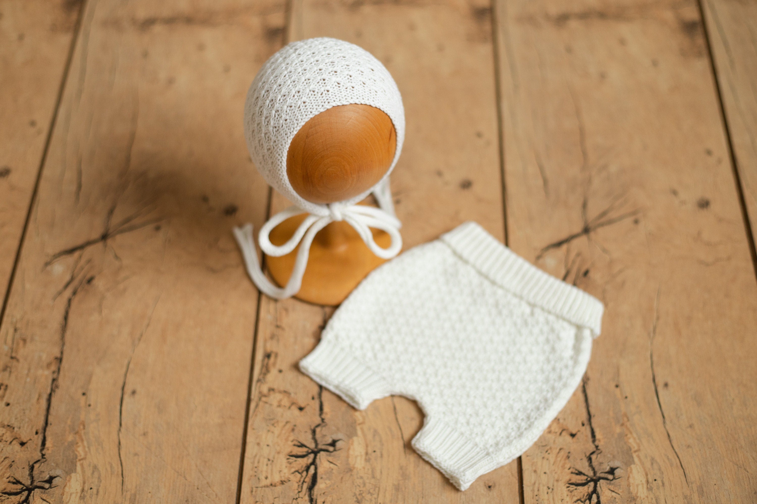 White Newborn Crochet Romper and Bonnet Set, Newborn Knitted Outfit, Newborn Knitted Blanket, Newborn Photography props, Baby Girl Romper