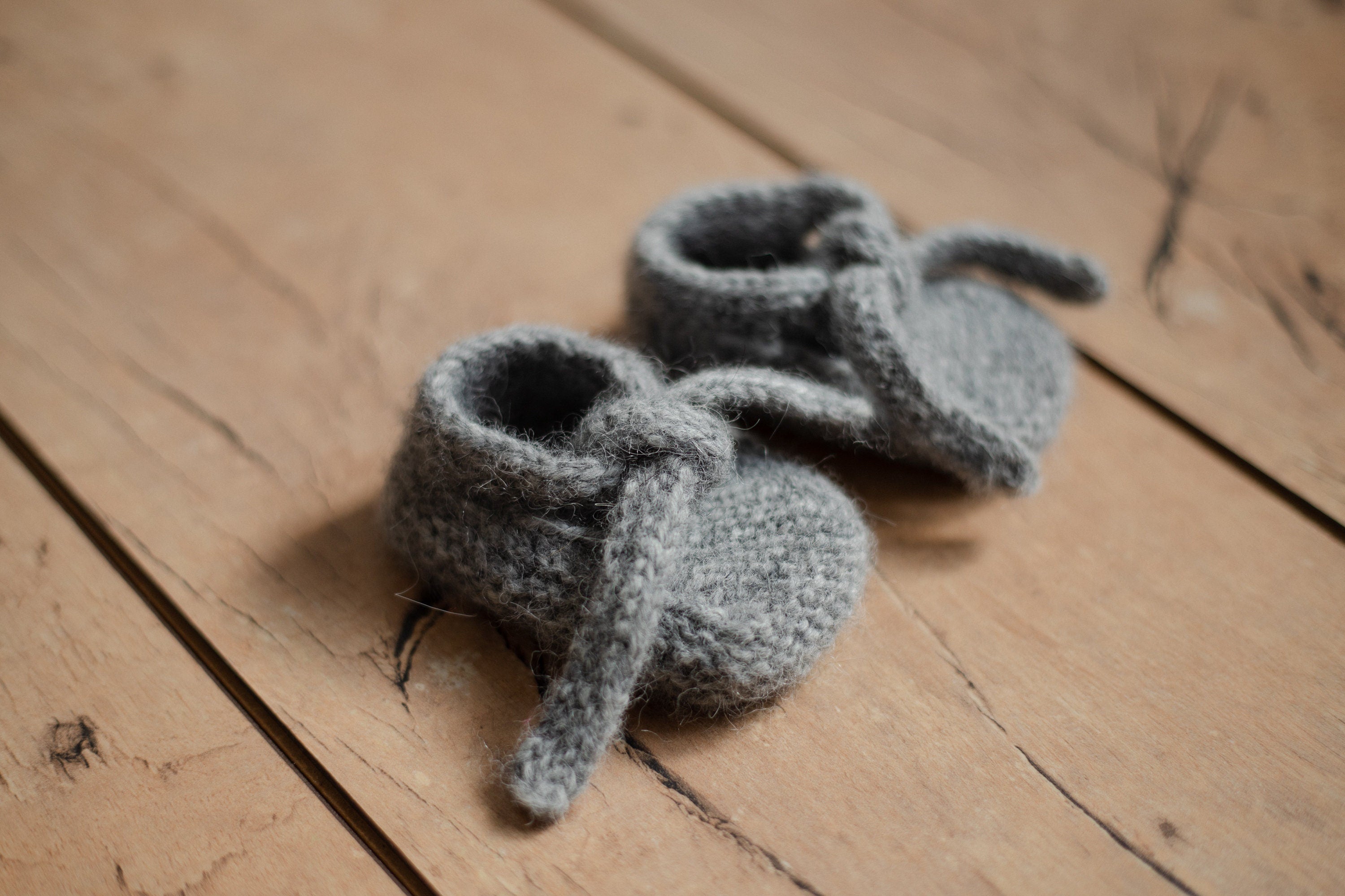 Baby Knit Outfit Embroidered, Newborn coming home outfit for Girl, Hand Embroidered Knit Romper, Cardigan Set Baby Outfit, Newborn Knit Prop