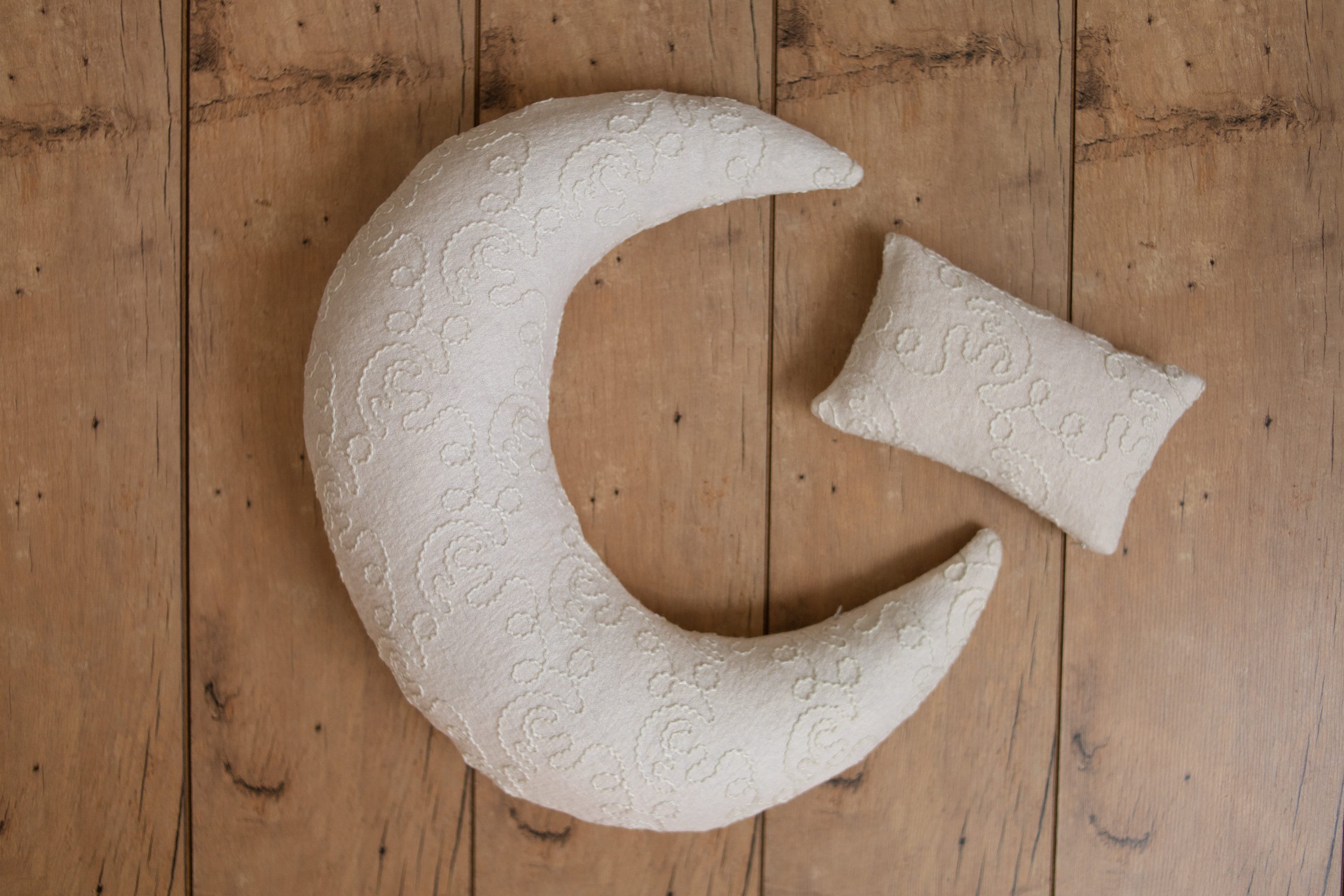 White Newborn Fabric Backdrop, Newborn Posing Pillow, Newborn Posing Fabric Backdrop, Newborn Props for Photography, Newborn Backdrop Fabric