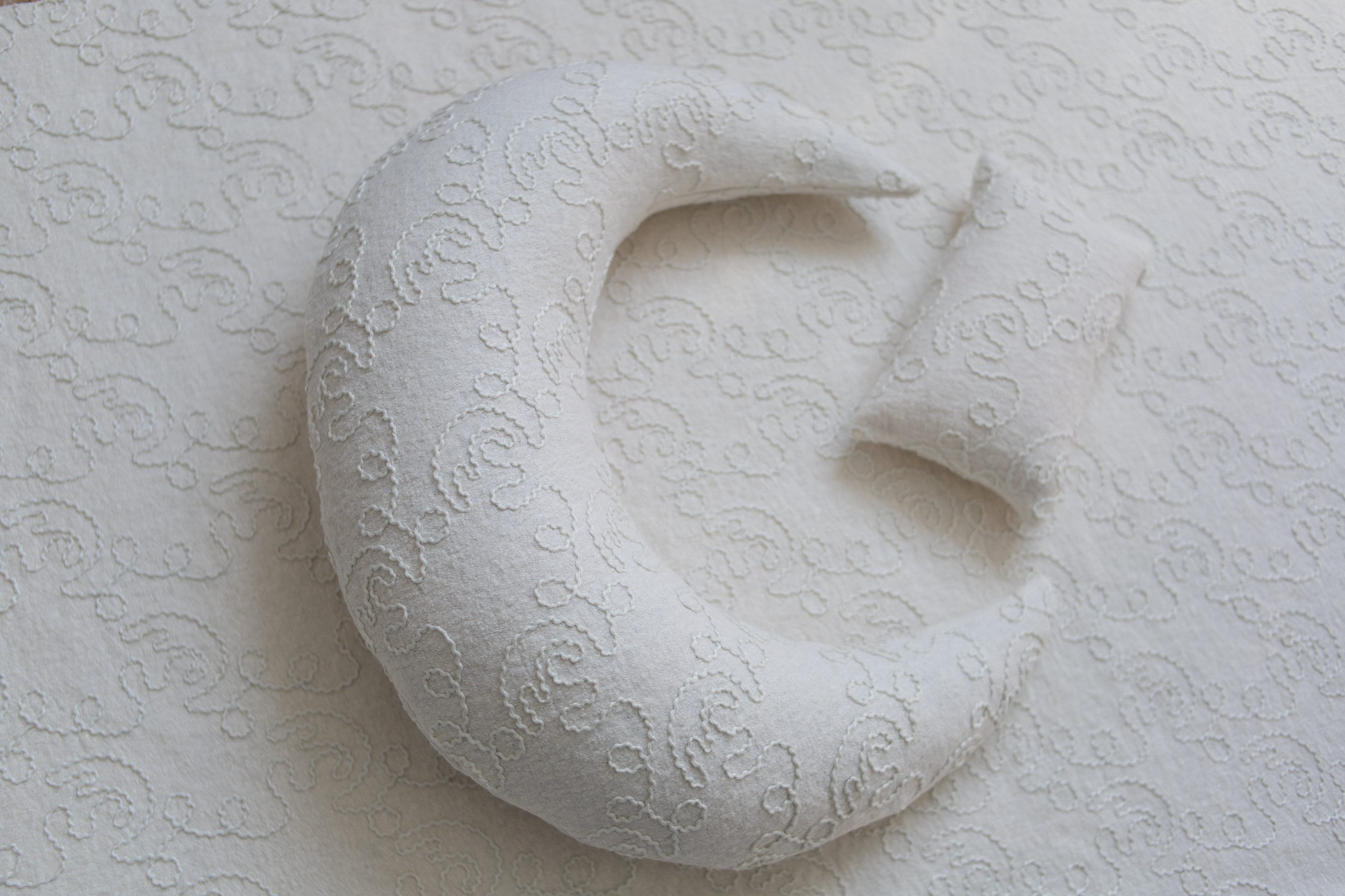 White Newborn Fabric Backdrop, Newborn Posing Pillow, Newborn Posing Fabric Backdrop, Newborn Props for Photography, Newborn Backdrop Fabric