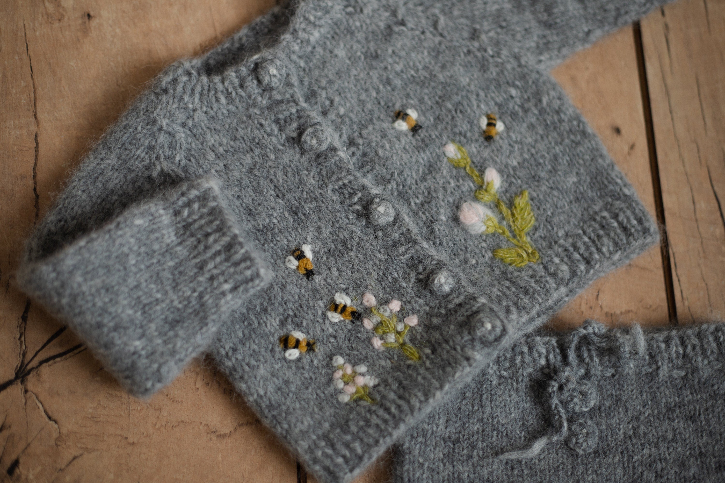 Baby Knit Outfit Embroidered, Newborn coming home outfit for Girl, Hand Embroidered Knit Romper, Cardigan Set Baby Outfit, Newborn Knit Prop