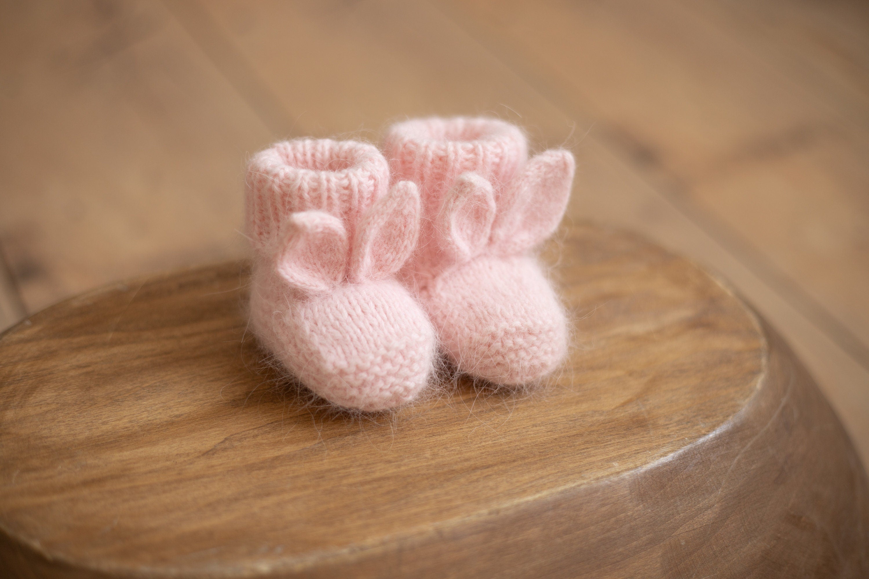 Newborn Bunny Outfit Socks, Newborn Rabbit Socks, Newborn Photography props, Newborn Knit Booties, Rabbit Newborn Outfit, Knit Bunny Socks