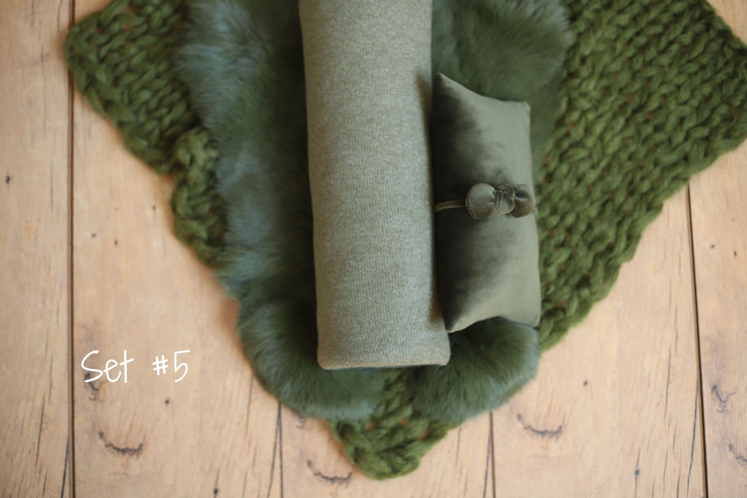 Moss Green Newborn Photography Props, Newborn Knitted Bonnet and Wool Blanket, Newborn Posing Pillow, Newborn Posing Fabric Backdrop Beanbag