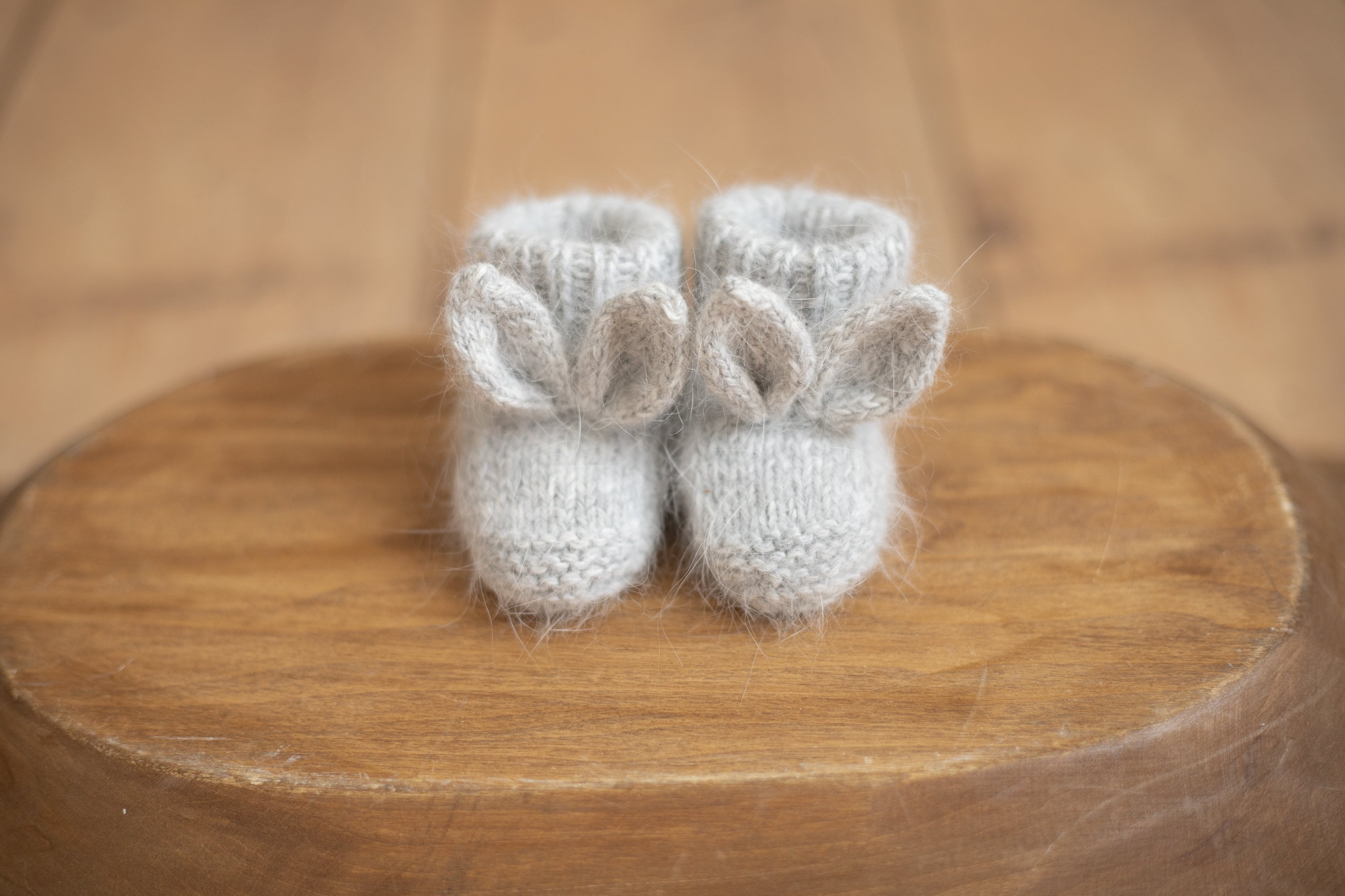 Newborn Bunny Outfit Socks, Newborn Rabbit Socks, Newborn Photography props, Newborn Knit Booties, Rabbit Newborn Outfit, Knit Bunny Socks