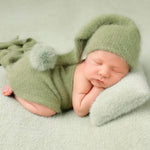 Fluffy wool newborn photography backdrop with matching pillow