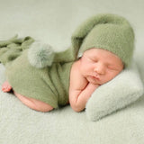 Fluffy wool newborn photography backdrop with matching pillow