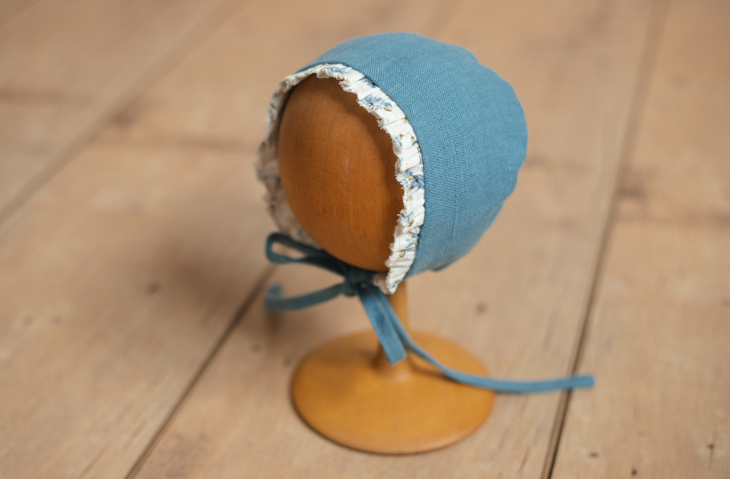 Baby Girl Linen Bonnet, Baby Linen Outfit for Girl, Girl Linen Ruffle Bonnet, Newborn Girl Coming Home outfit, Newborn Photography Outfit