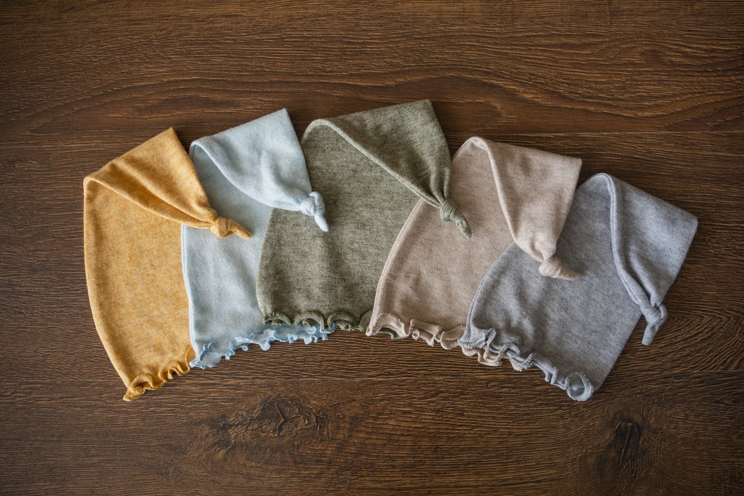 Newborn Photo Wrap with Newborn Sleep Hat, Newborn Stretch Wrap for Photography, Newborn photography props, Newborn Posing Fabric