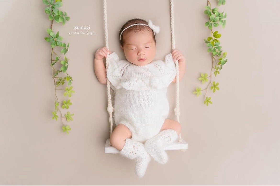 Newborn Knitted Romper for Girl with Bow Headband and Knit Socks, Newborn Girl Coming Home Outfit,Newborn Knitted Outfit,Newborn Photo Props
