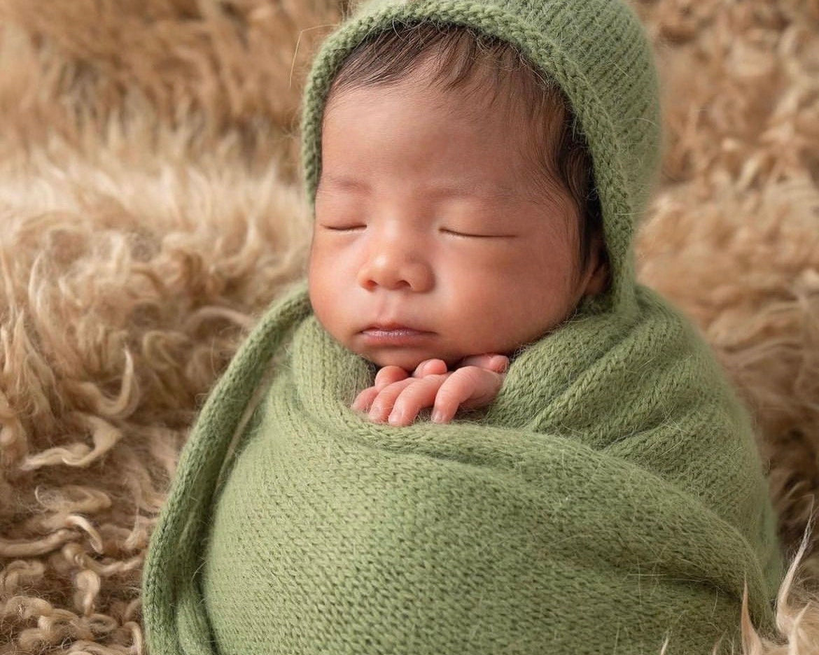 Newborn Animal Hat with Toy, Newborn Knitted Outfit, Newborn Animal Outfit, Newborn Photography Props, Newborn Giraffe Outfit, Newborn Panda