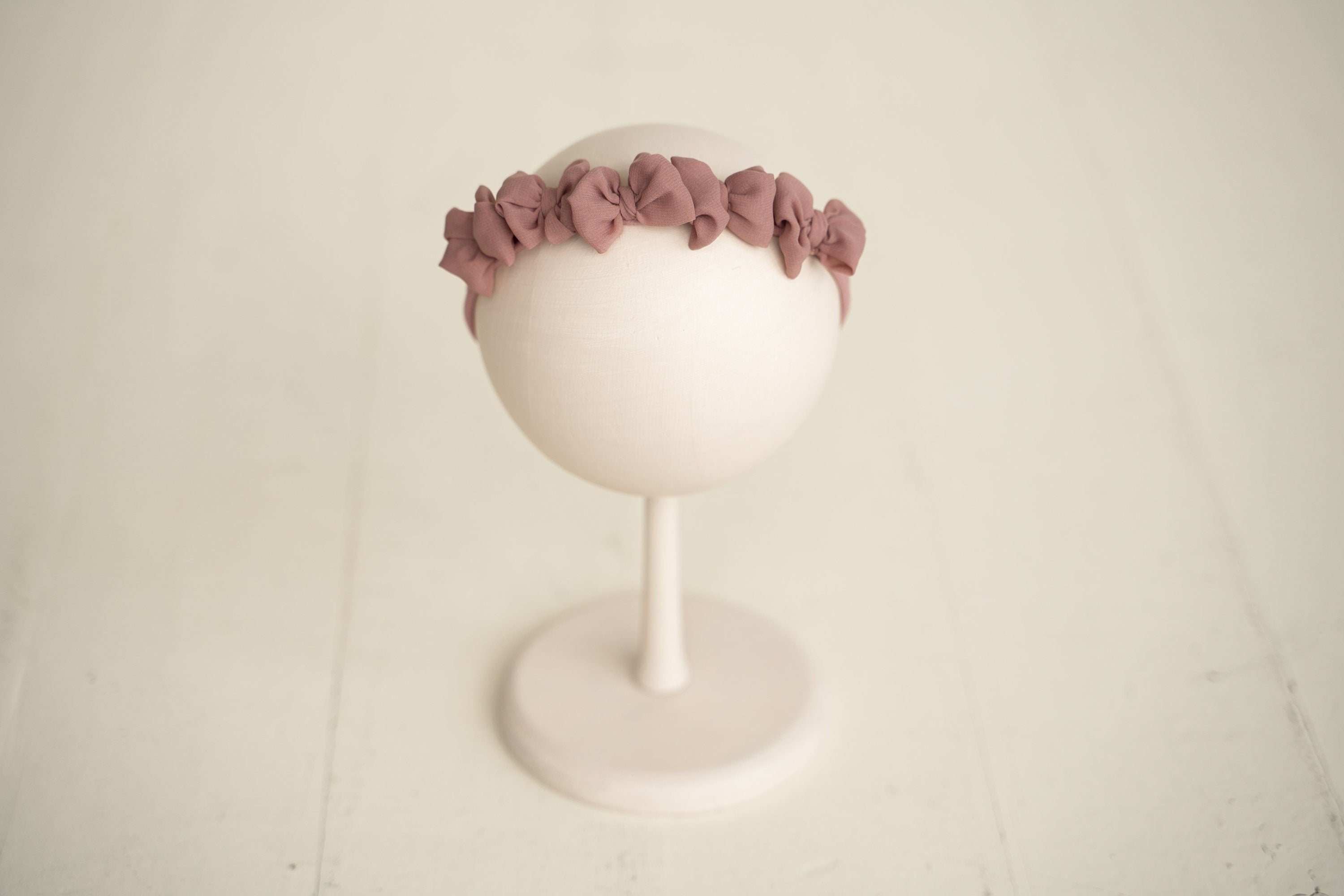 Newborn Wooden Head Stand, Newborn Wooden Head Mannequin, Newborn Photography Props, Newborn Wooden Props, Newborn Mannequin Head Wooden