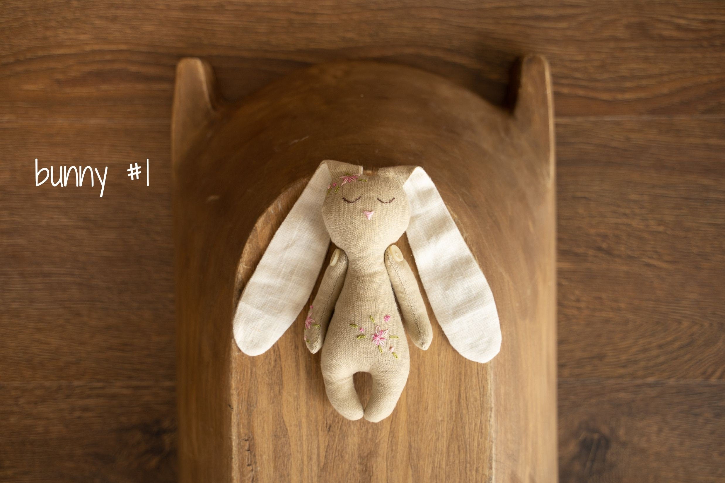 Newborn Linen Stuffed Animal Toys Bear and Bunny Dolls, Hand Embroidered Neutral Unisex Timeless Newborn Teddy Bear Toy, Newborn Bunny Props