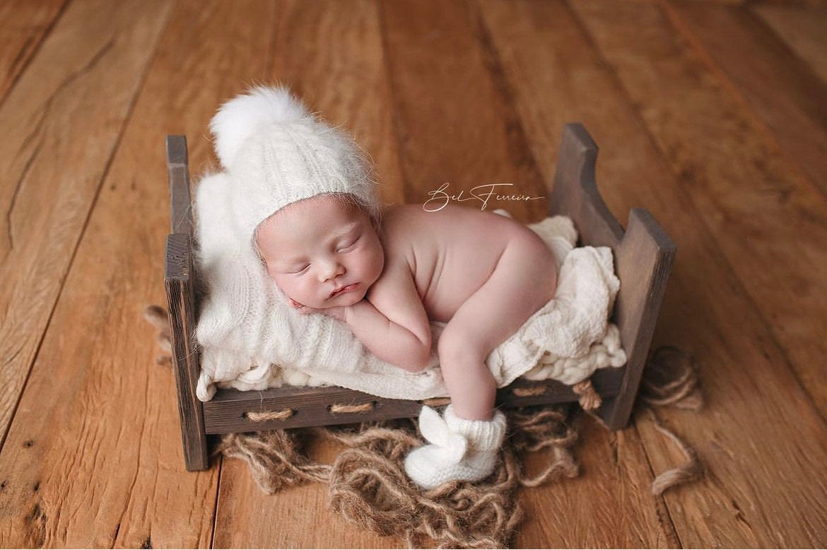 Newborn Bunny Outfit Socks, Newborn Rabbit Socks, Newborn Photography props, Newborn Knit Booties, Rabbit Newborn Outfit, Knit Bunny Socks