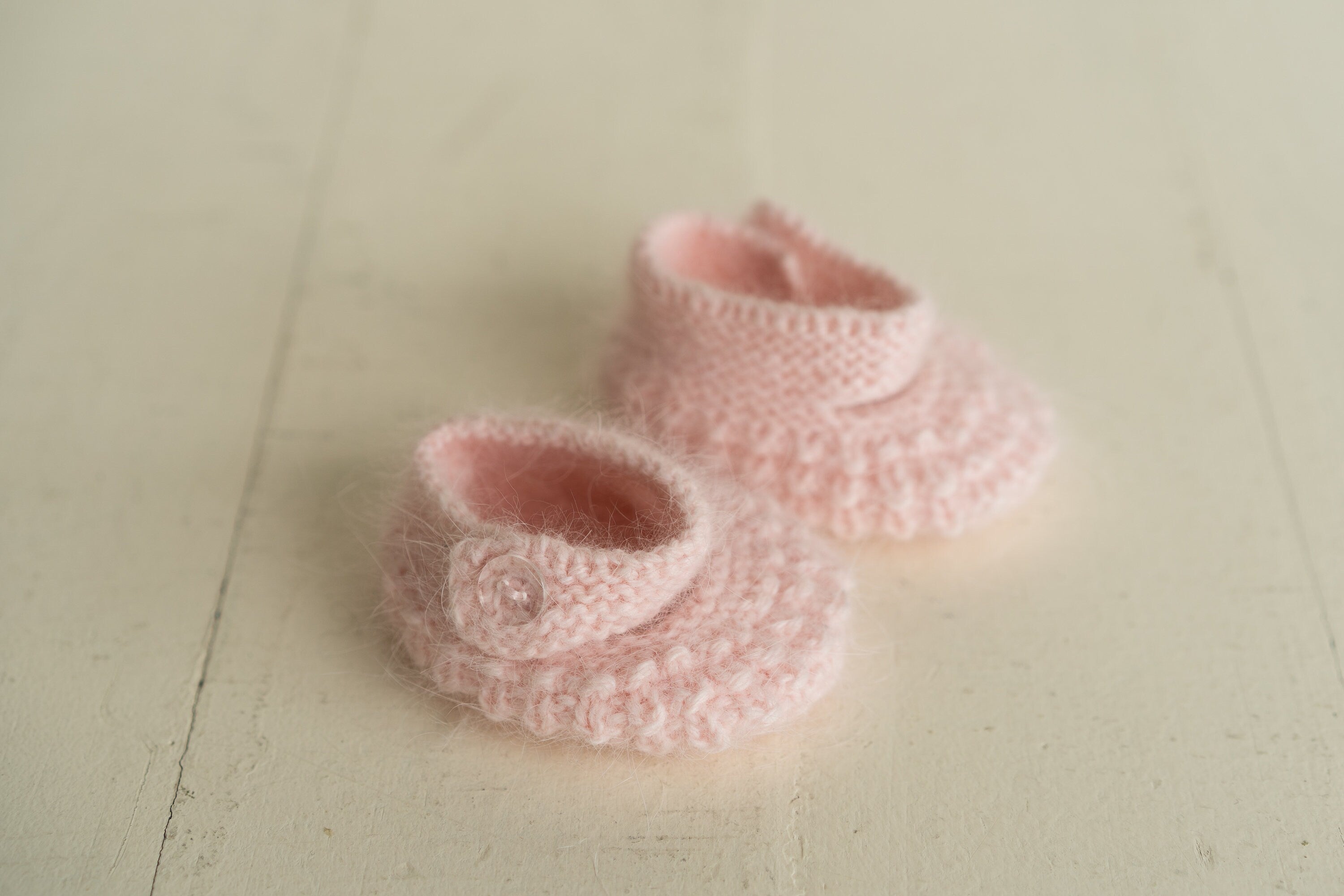 Newborn Knitted Romper for Girl with Headband and Knit Booties, Newborn Girl Coming Home Outfit, Newborn Knitted Outfit, Newborn Photo Props