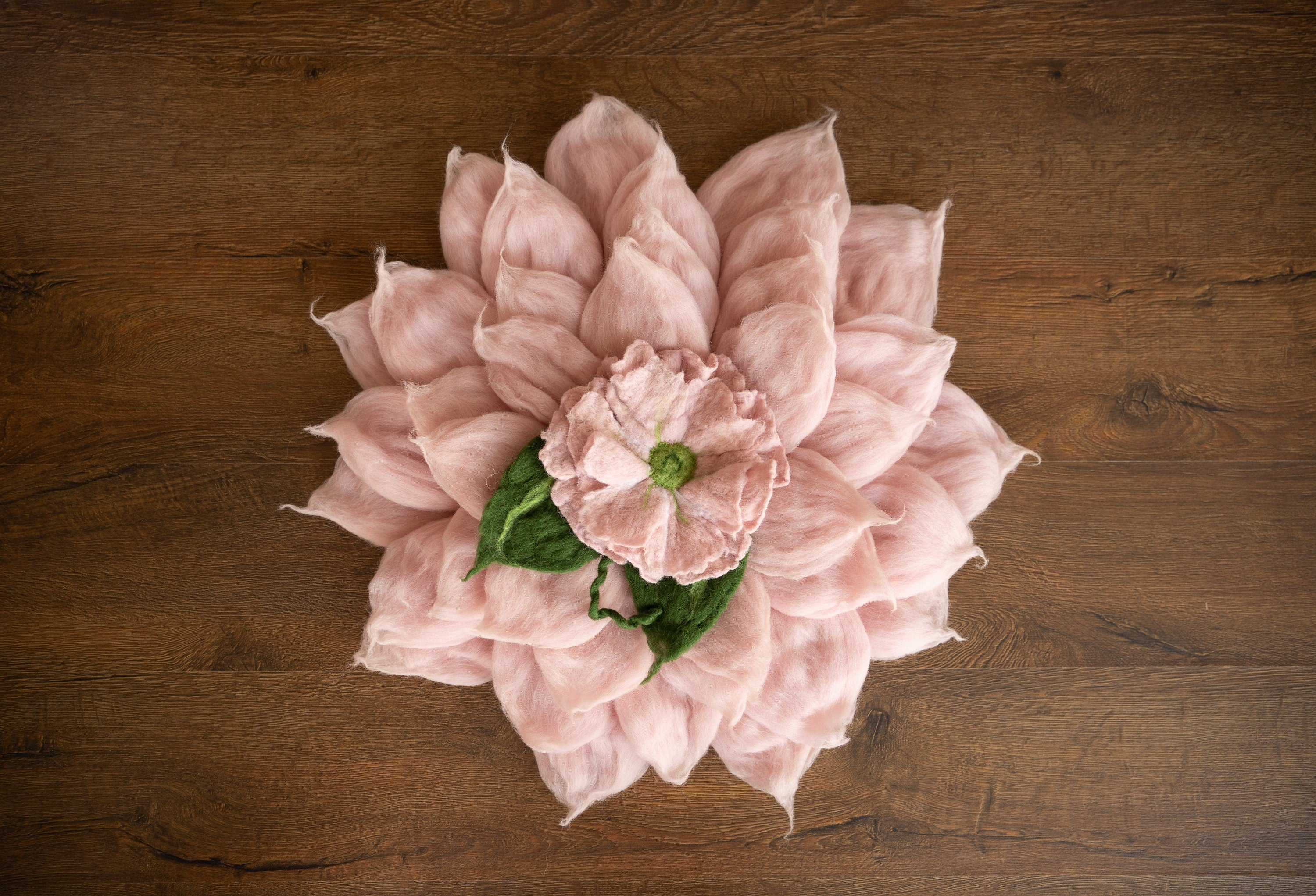 Baby Flower Felt Hat, Flower Newborn Merino Wool Felted Rug Set with Felted Hat for Girl, Newborn Photography props,Newborn Felted Props Set