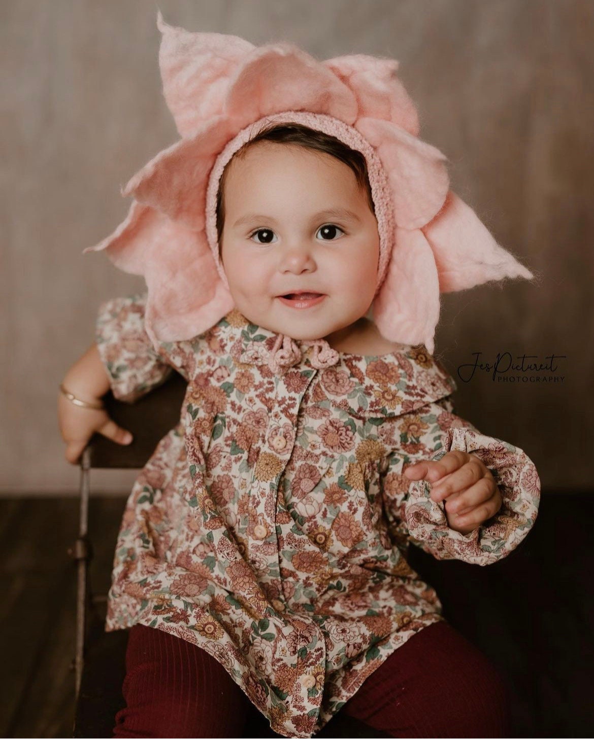 Baby Flower Felt Hat, Flower Newborn Merino Wool Felted Rug Set with Felted Hat for Girl, Newborn Photography props,Newborn Felted Props Set