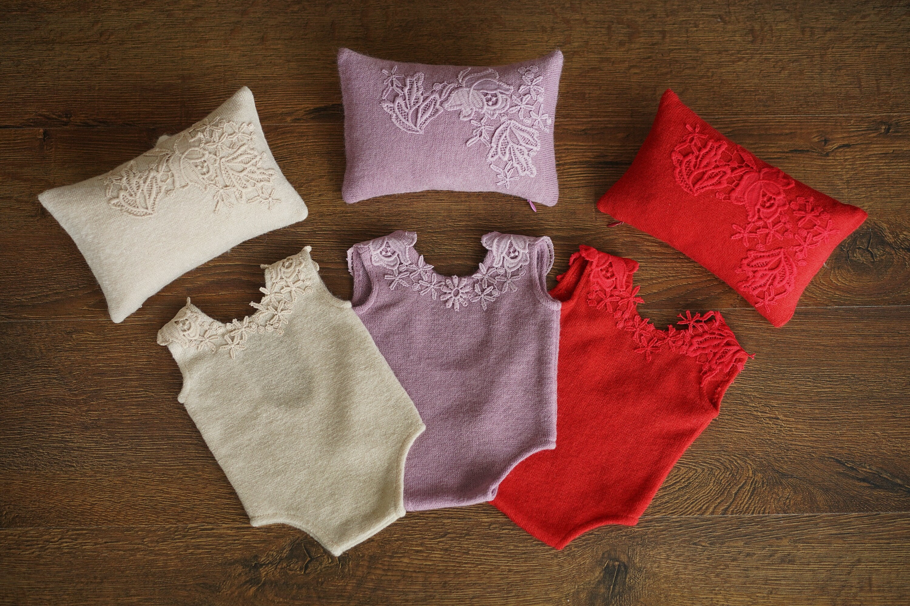 Newborn Girl Outfit, Newborn Girl Coming Home Outfit Romper, Newborn Posing Pillow, Newborn Photography Outfit Girl, Newborn Girl Romper