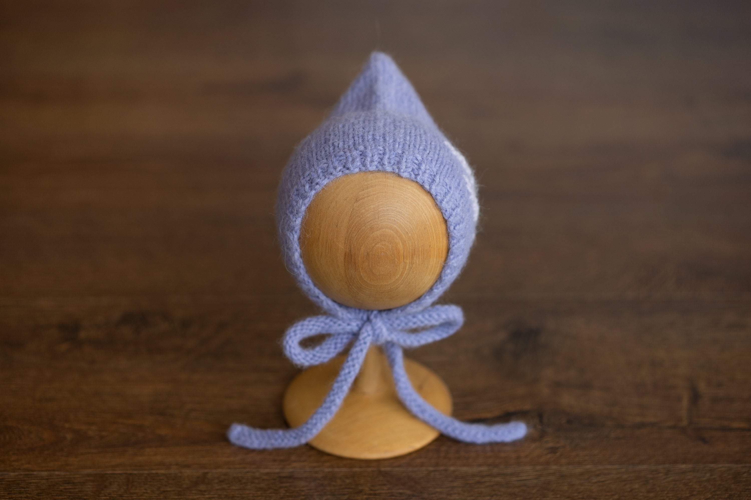 Newborn photography prop – knitted gnome hat for boys and girls