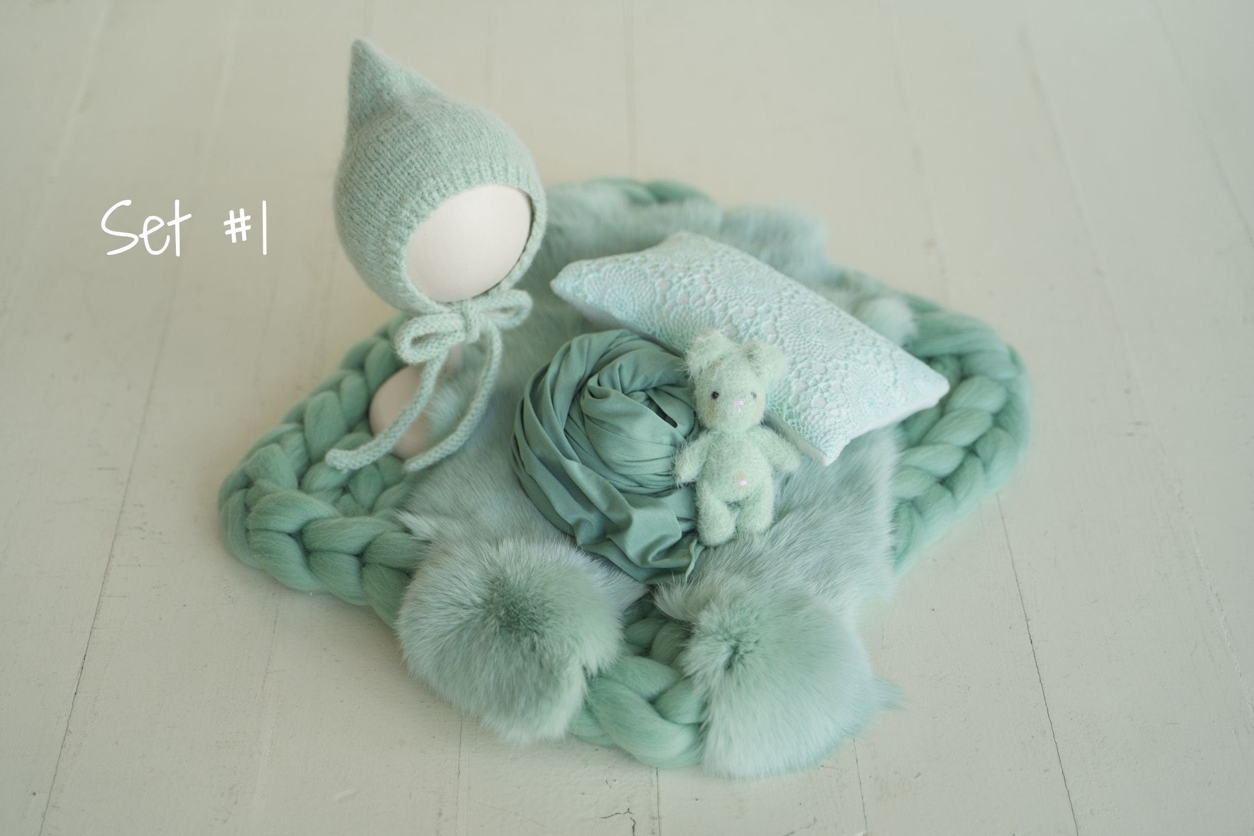 Mint Green Newborn Photography Props, Newborn Merino Wool Blanket, Newborn Posing Wrap, Newborn Posing Pillow, Newborn Bonnet Hat Kntted