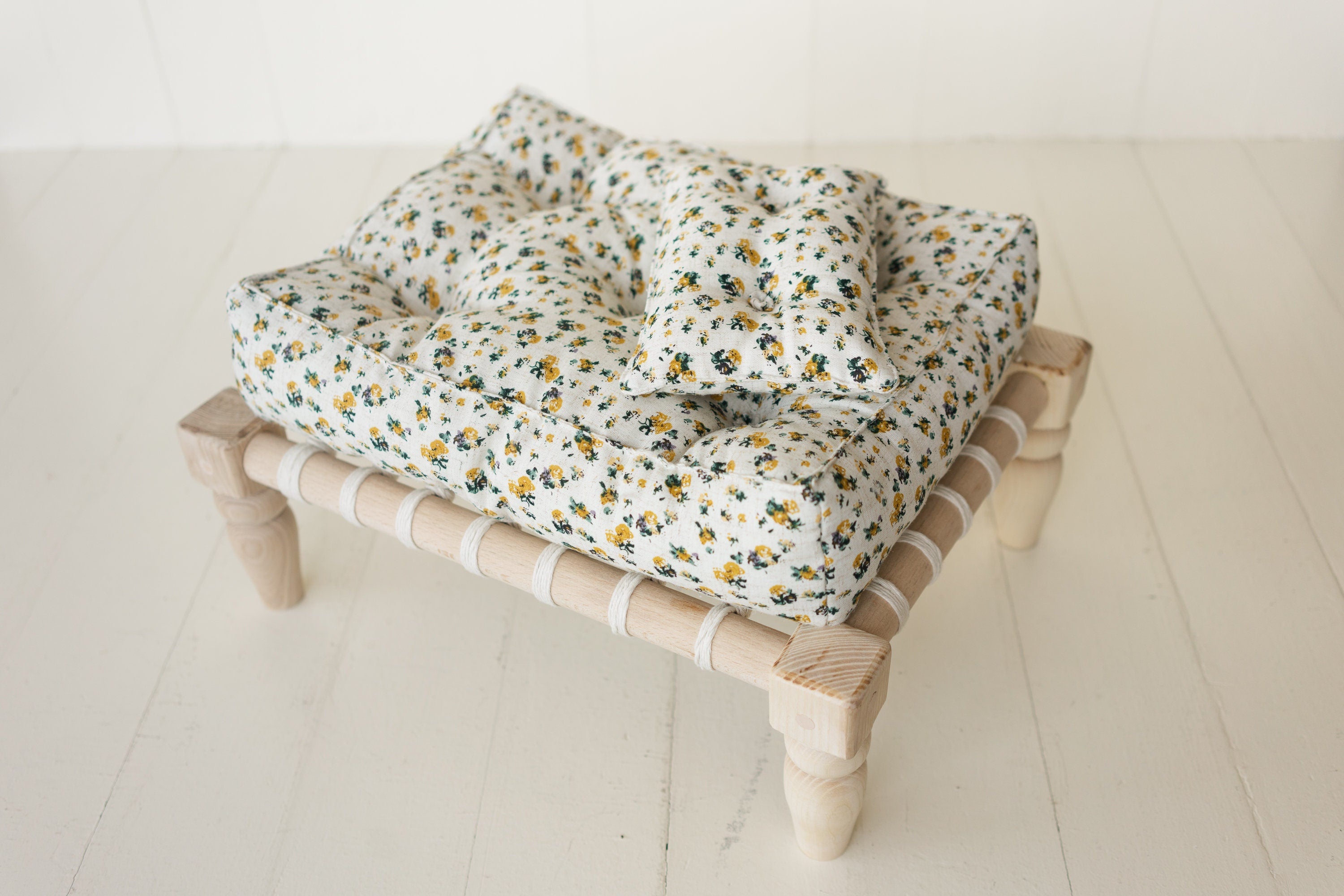 Newborn Photo Posing Bed and Pillow, Newborn Floor Poser Pillow, Newborn Photo Bedding Prop, Newborn Photography Prop, Newborn Posing Pillow