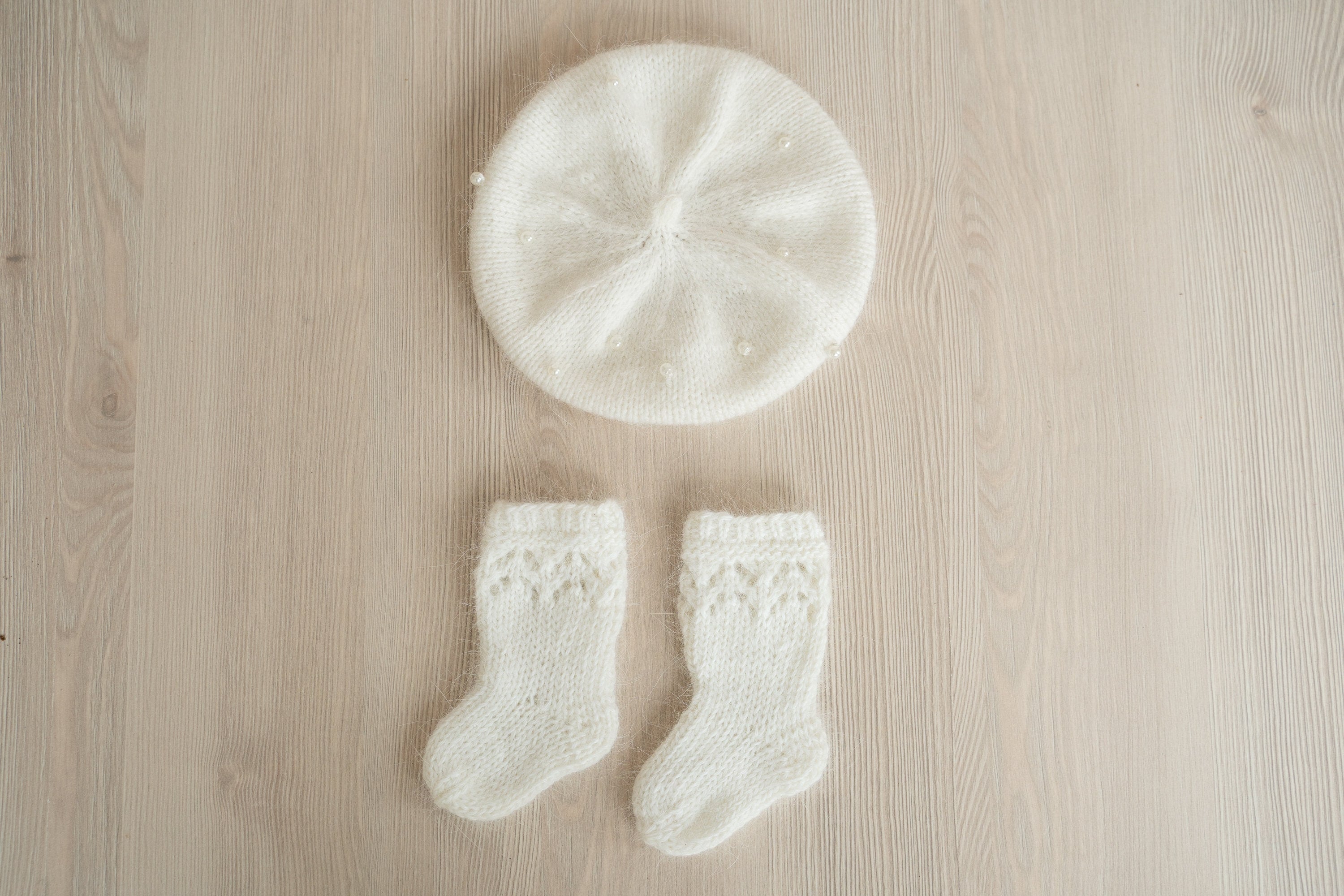 Newborn Beret Hat with Beads, Newborn French Hat, Newborn Knitted Outfit, Newborn Baby Beret Hat, Newborn Outfit Girl, Baby Clothing Knitted