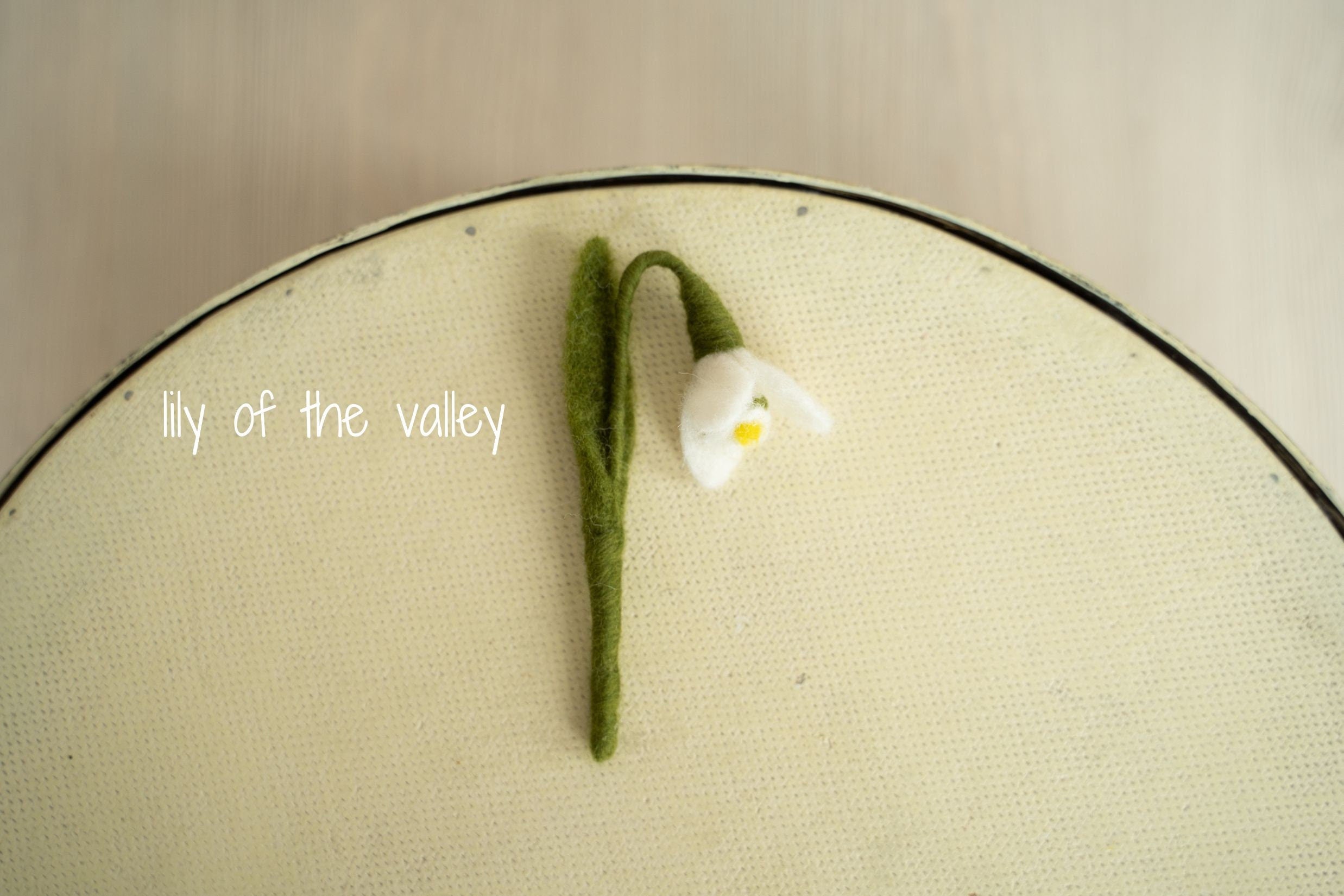 Newborn Felted Flowers Photo Toy, Needle Felted Mini Flowers, Newborn Felted Props for Girl, Newborn Photography Props, Felt Flower Decor