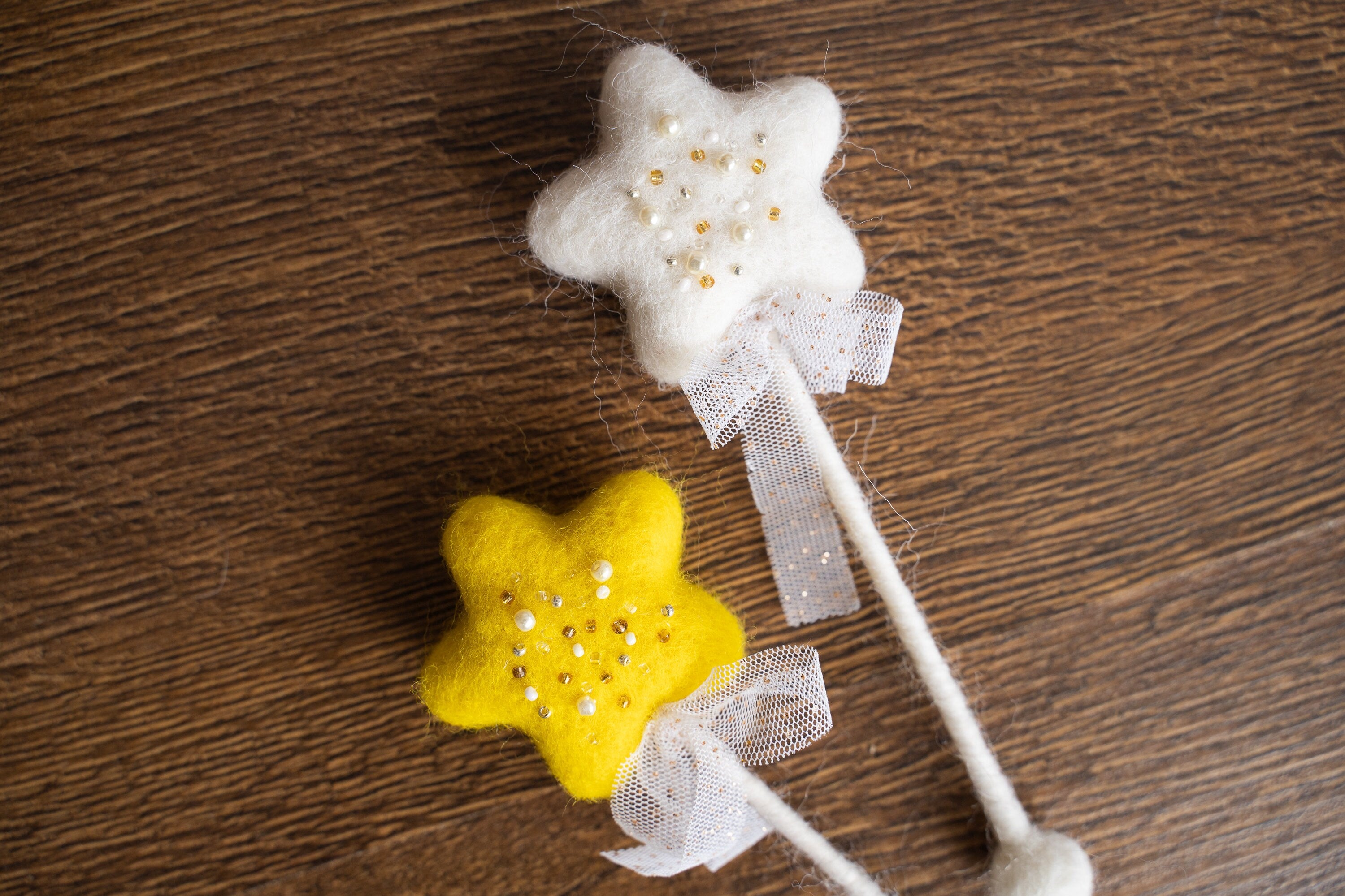 Felted Wool Baby Magic Wand, Newborn Fairy Wand, Newborn Felted Wool Props, Felt Star Magic Wand for Newborn Photography Props, Wizard Wand