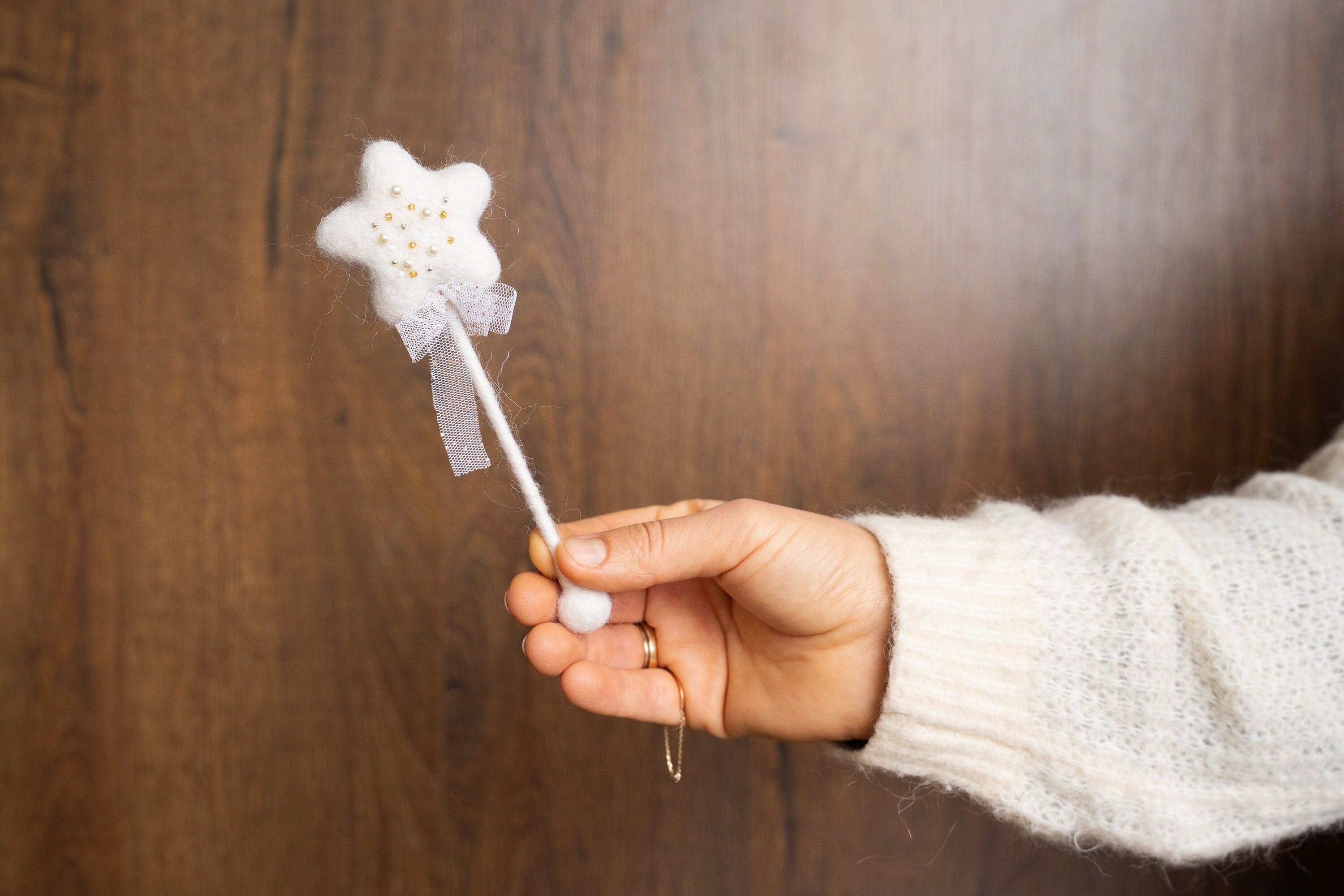 Felted Wool Baby Magic Wand, Newborn Fairy Wand, Newborn Felted Wool Props, Felt Star Magic Wand for Newborn Photography Props, Wizard Wand