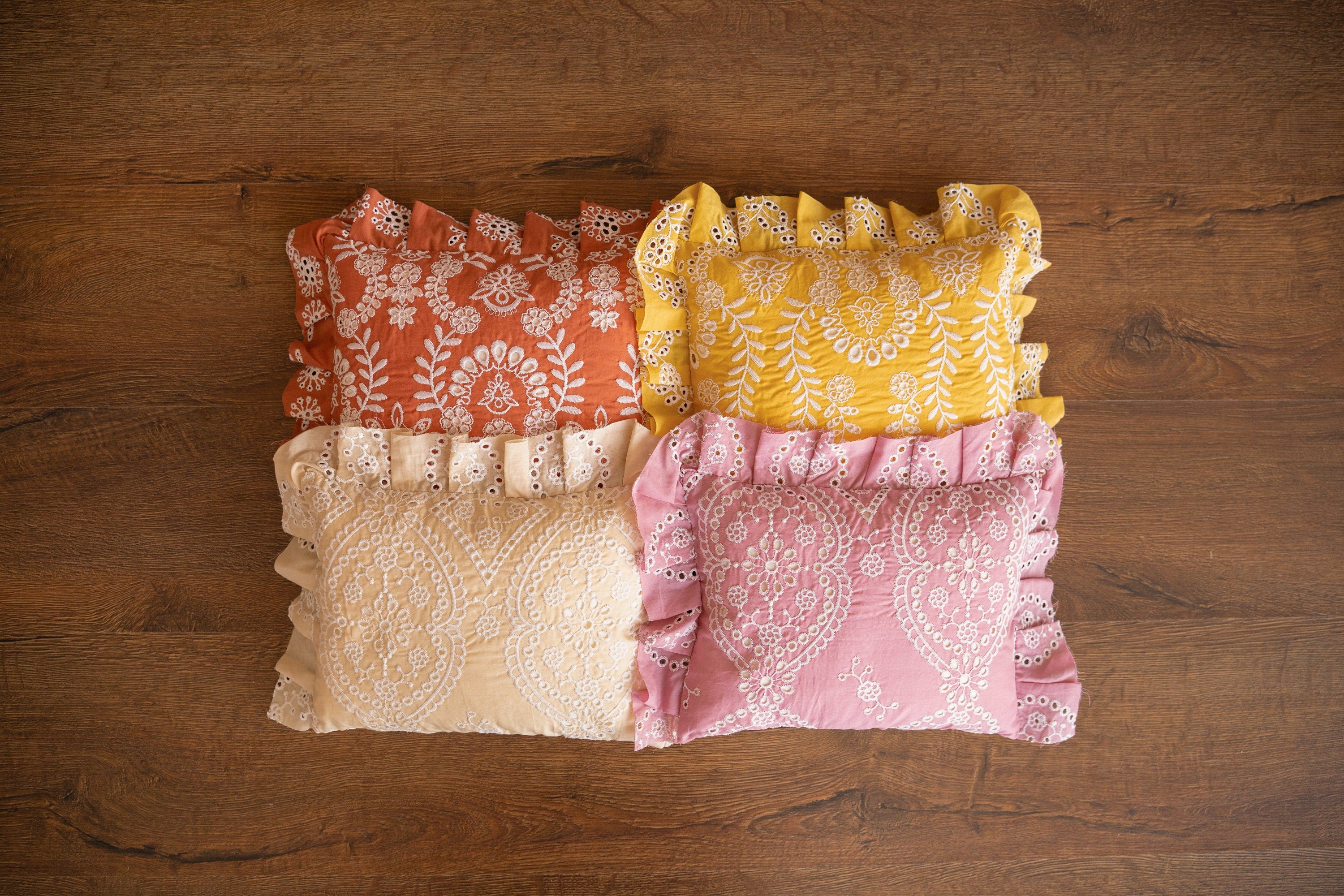 Newborn Photo Pillow with Ruffles in Boho Style, Newborn Large Pillow Photography, Newborn Posing Pillow Photo, Newborn Photography Prop