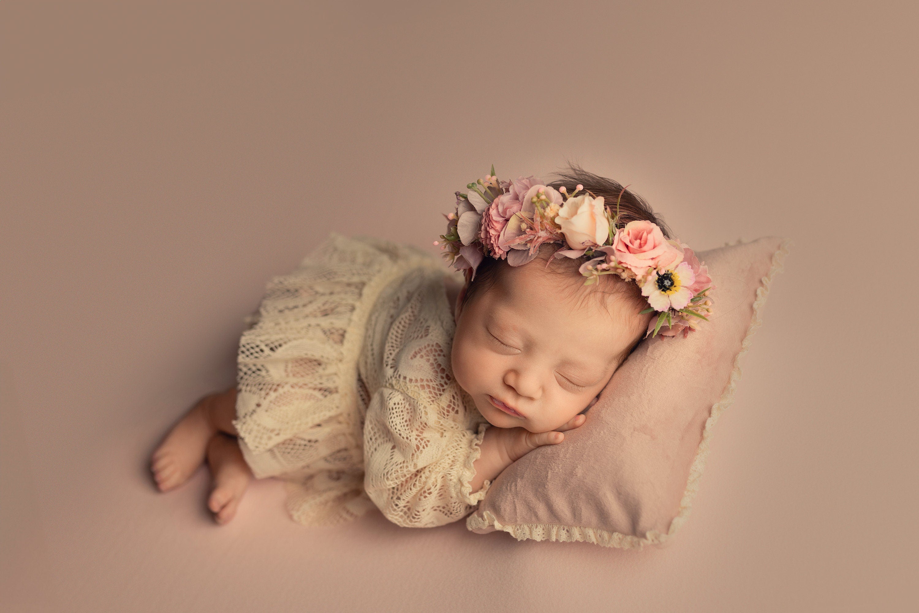 Newborn Velvet Photo Pillow, Newborn Pillow Prop, Newborn Photography props, Newborn Posing pillow, Newborn props for photography
