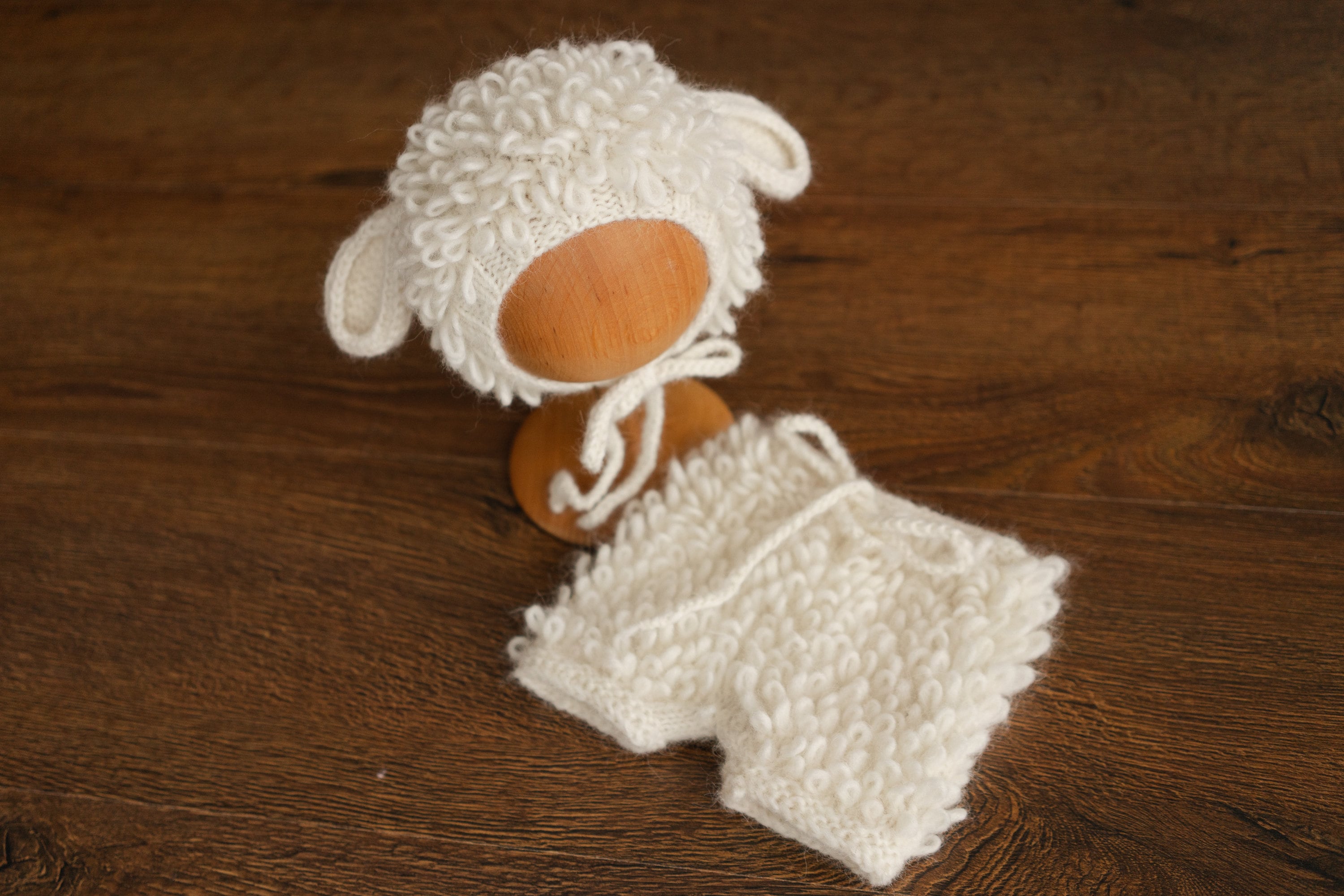 White Sheep Newborn Outfit, Newborn Knitted outfit, Newborn Photography prop,Newborn Felt Sheep Toy,First Birthday Outfit,Coming Home Outfit