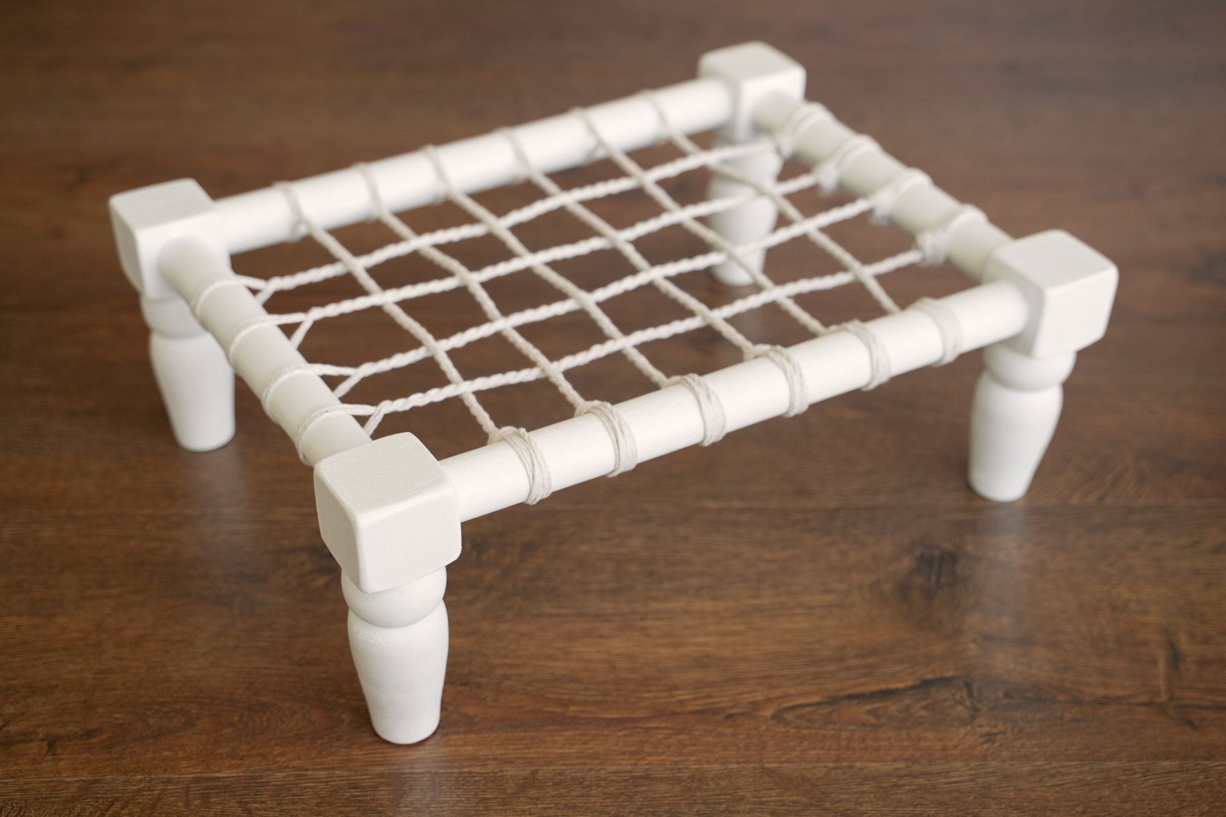 Handcrafted newborn wood rope chair – cozy photography prop