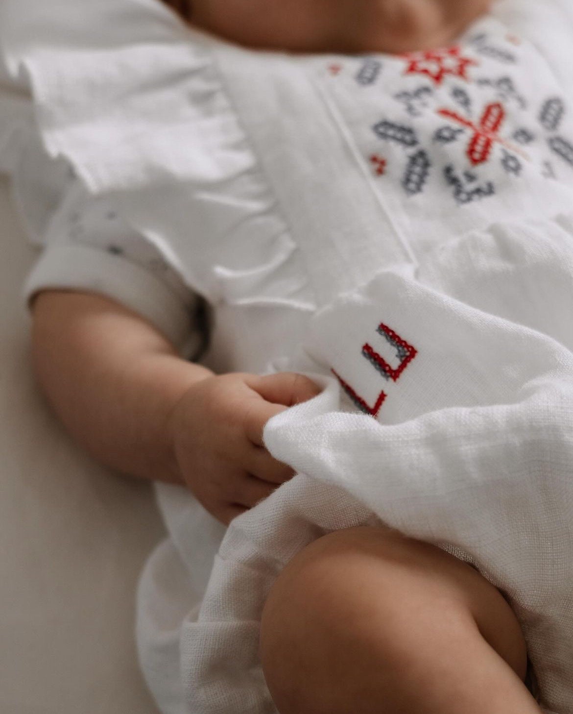 Newborn Ukrainian Vyshyvanka Dress, Newborn Linen Romper, Baby Embroidered Boho Romper, Newborn Coming Home outfit, Linen Baptism Romper