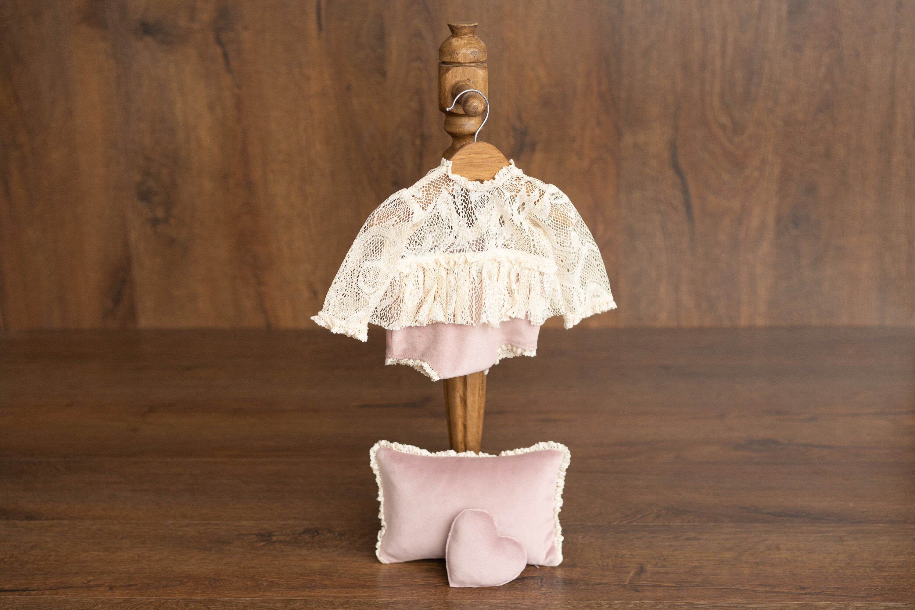 Newborn Velvet Photo Pillow, Newborn Pillow Prop, Newborn Photography props, Newborn Posing pillow, Newborn props for photography