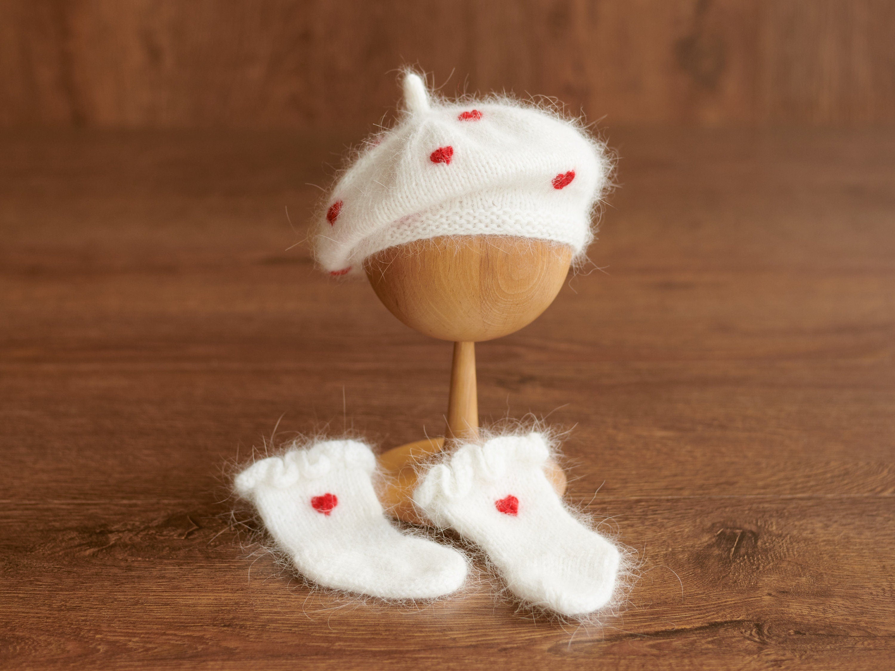 Angora Wool Baby Girl Beret Hat with Hearts – Valentine’s Day Outfit, Newborn Photography Prop