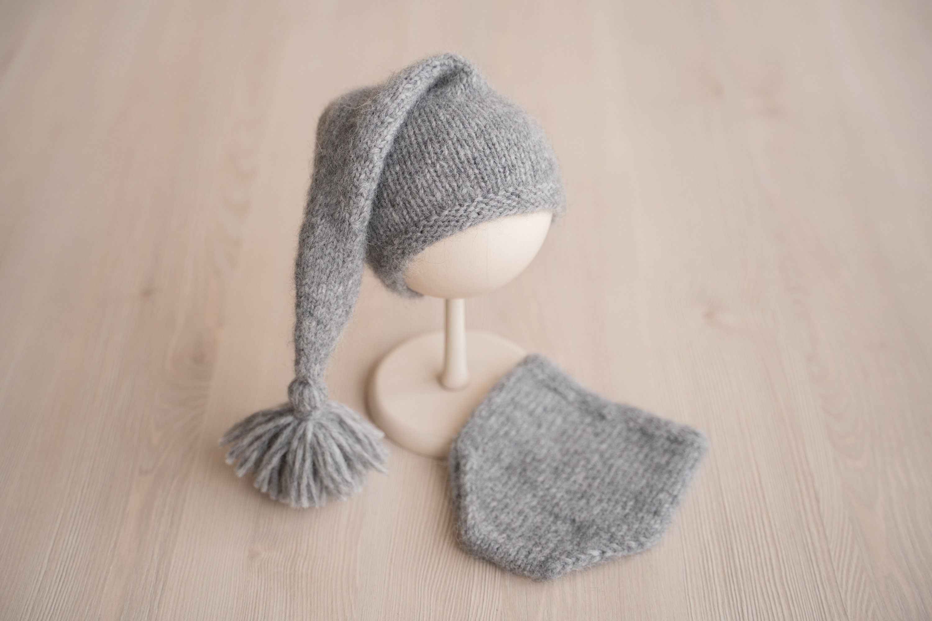 Newborn Knit Sleep Hat and Knit Bloomer for Newborn Photography Outfit, Newborn Sleep Hat, Newborn Diaper Cover, Newborn Knitted Outfit