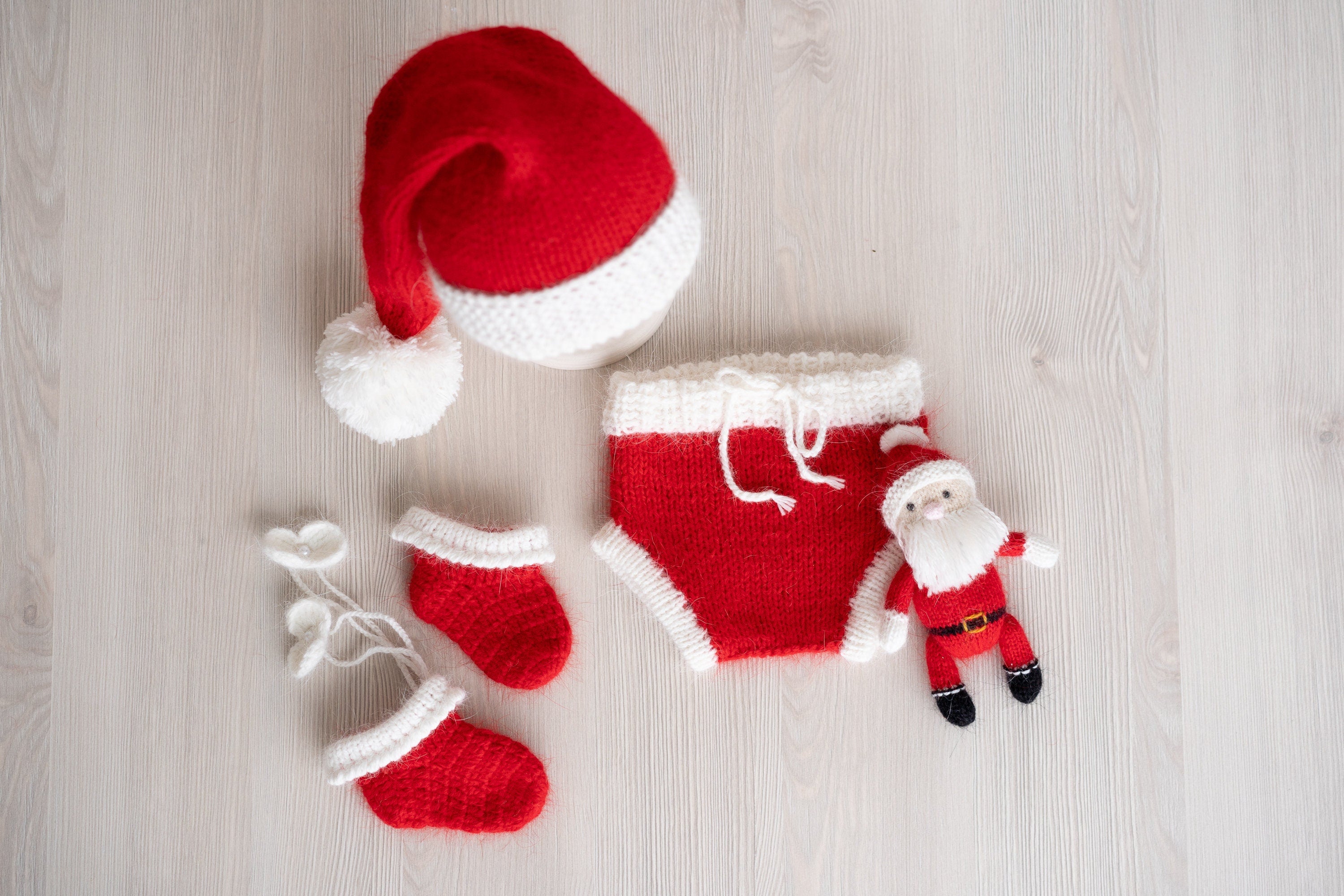 Newborn Santa Claus Outfit, Newborn Christmas Outfit, Knitted Newborn Santa Hat, Newborn Knitted Outfit, Christmas Newborn Photography Props