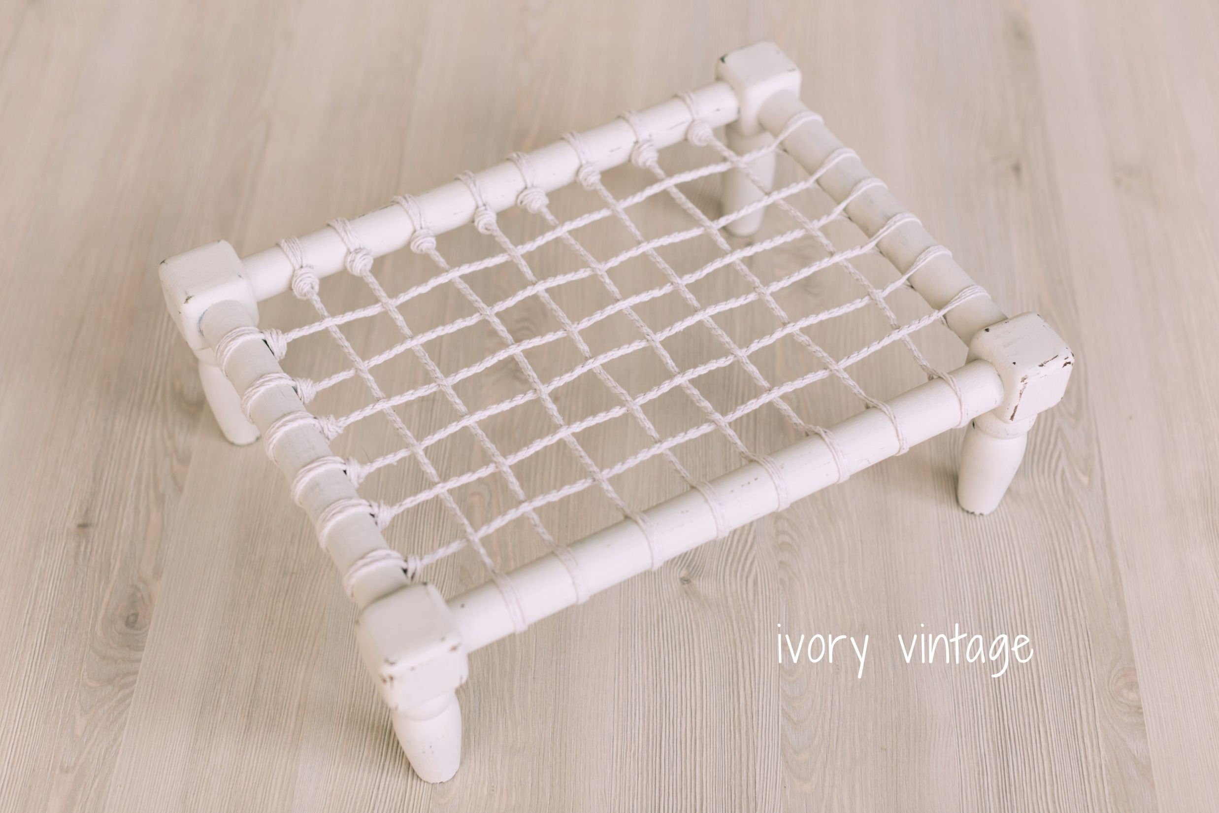 Handcrafted newborn wood rope chair – cozy photography prop