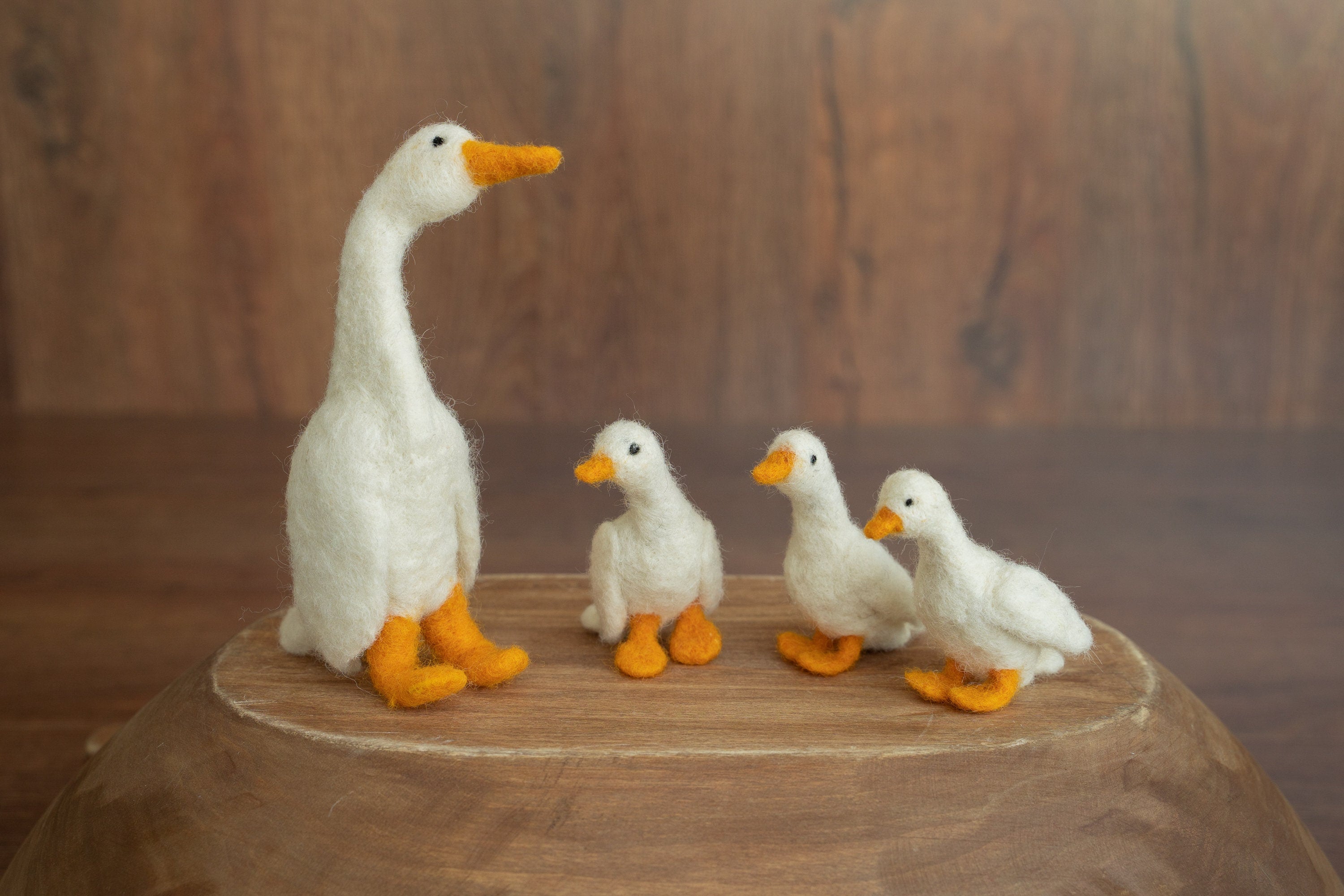 Small Goose Wool Toy, Needle Felted Goose Sculpture, Newborn Photography Props, Newborn Felted Photo Props, Felted Wool Goose Figurine Decor